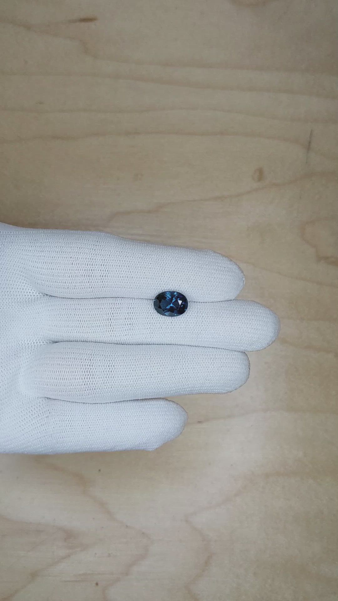 2.69 Ct. Spinel from Ceylon (Sri Lanka) Size Video