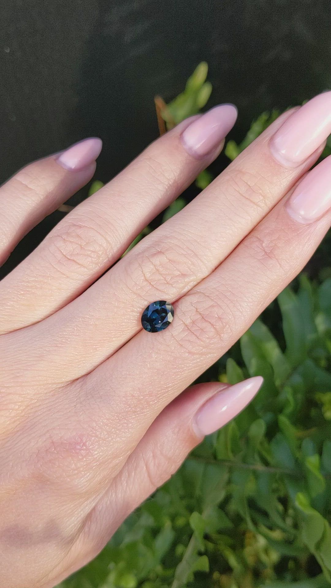 1.39 Ct. Spinel from Ceylon (Sri Lanka) Size Video