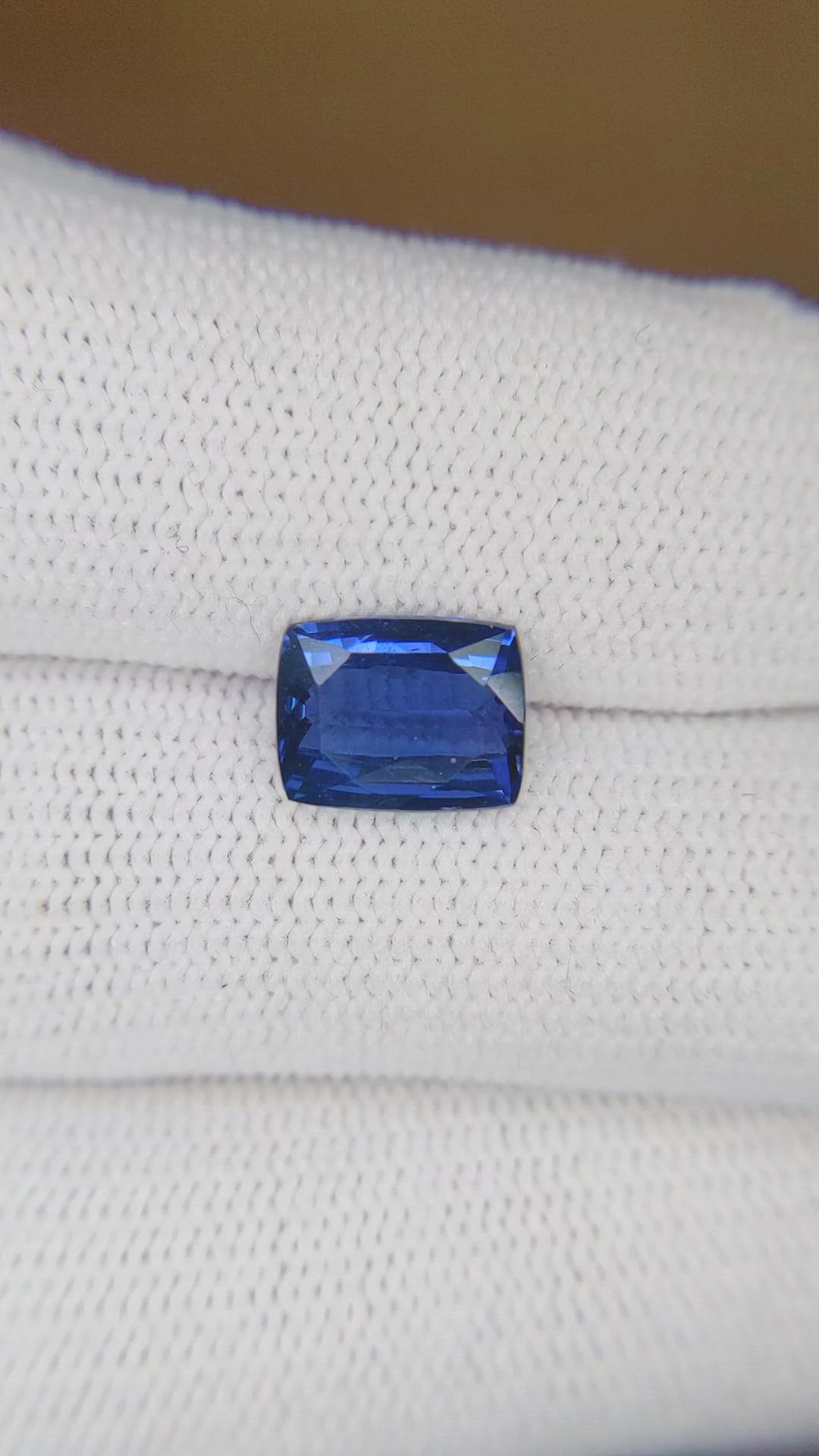 2.14 Ct. Spinel from Ceylon (Sri Lanka) Size Video
