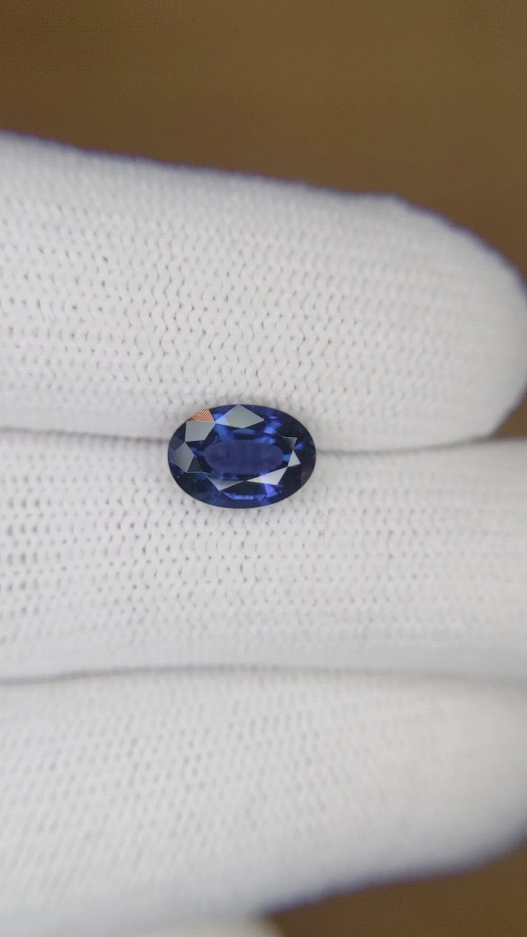 1.73 Ct. Spinel from Ceylon (Sri Lanka) Size Video