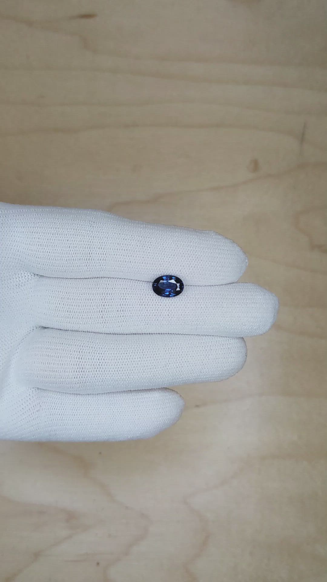 1.73 Ct. Spinel from Ceylon (Sri Lanka) Size Video