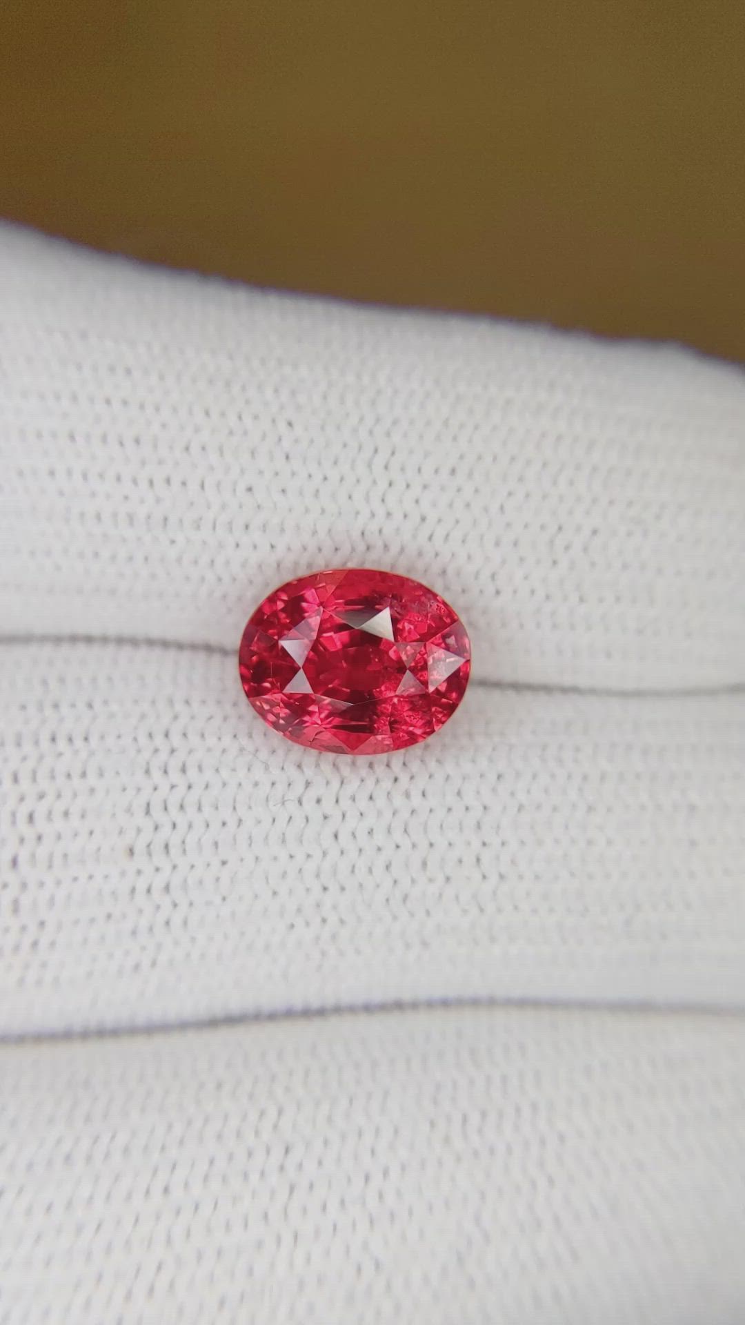 3.54 Ct. Spinel from Ceylon (Sri Lanka) Size Video