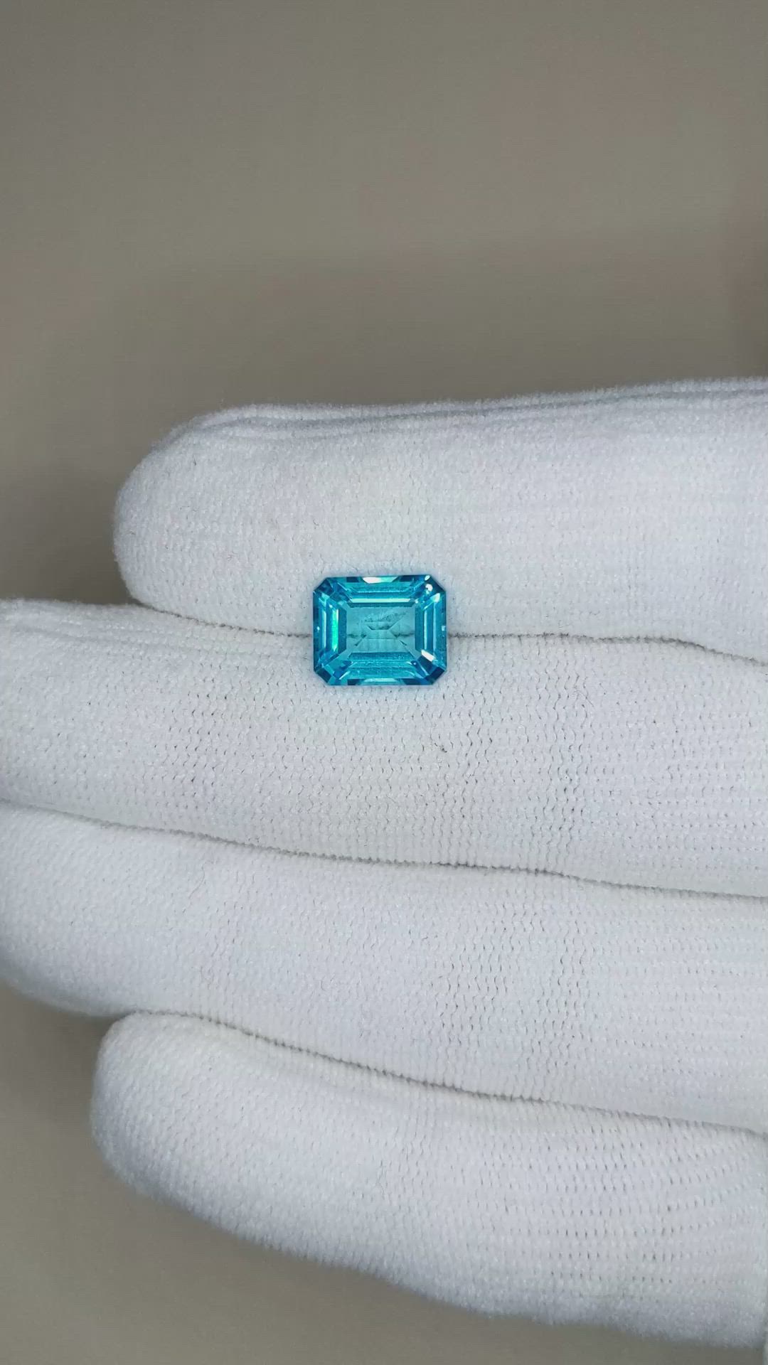 4.00 Ct. Topaz from Ceylon (Sri Lanka) Size Video