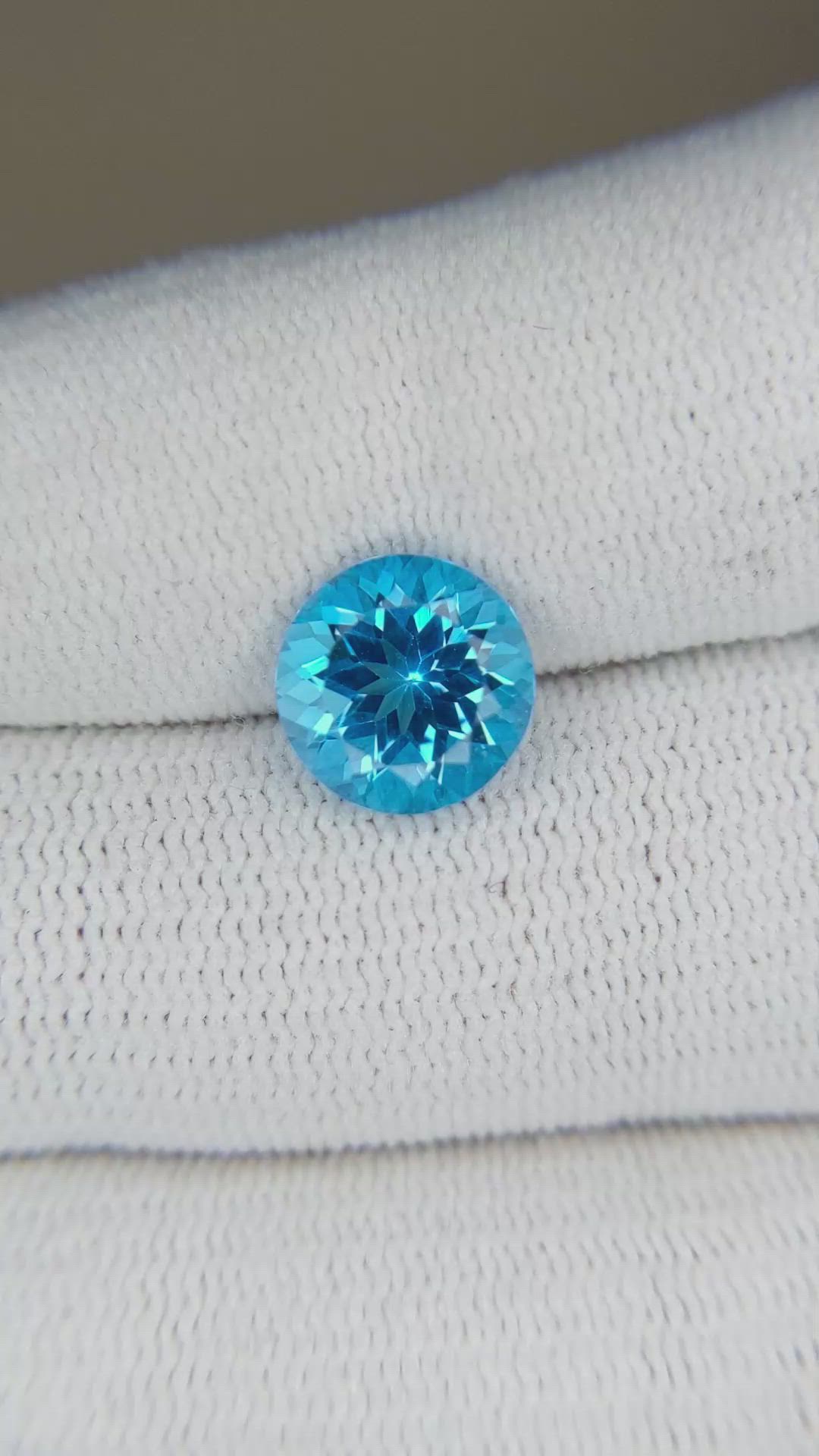 3.24 Ct. Topaz from Ceylon (Sri Lanka) Size Video