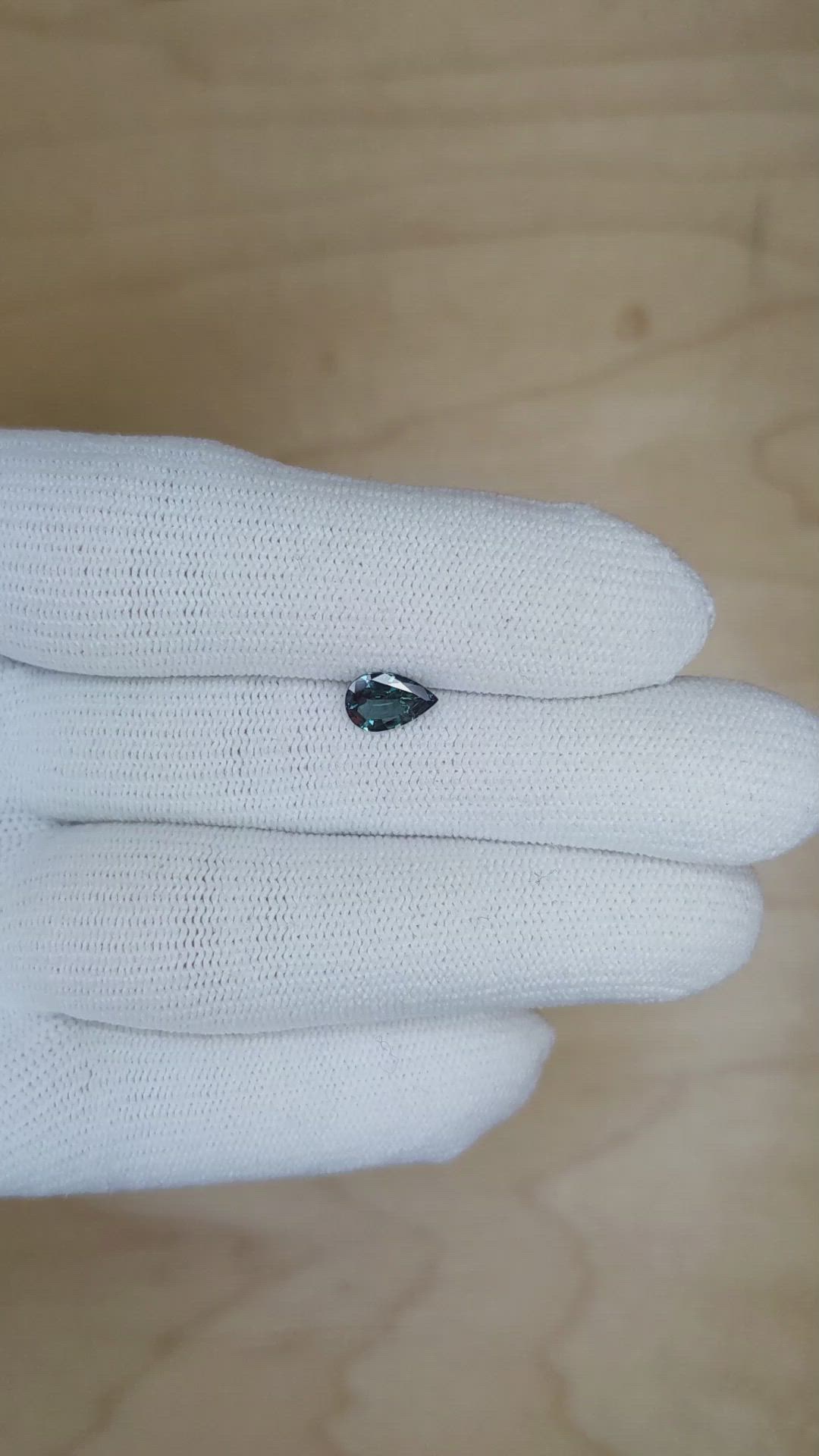 0.66 Ct. Alexandrite from Ceylon (Sri Lanka) Size Video