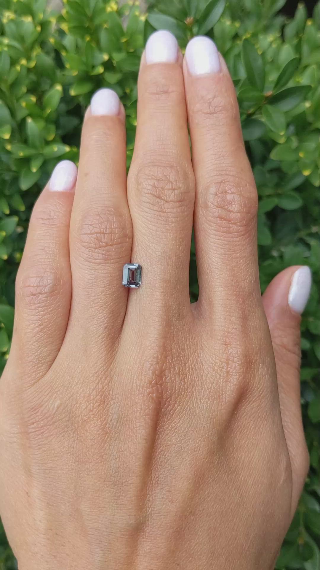 0.76 Ct. Alexandrite from Ceylon (Sri Lanka) Size Video