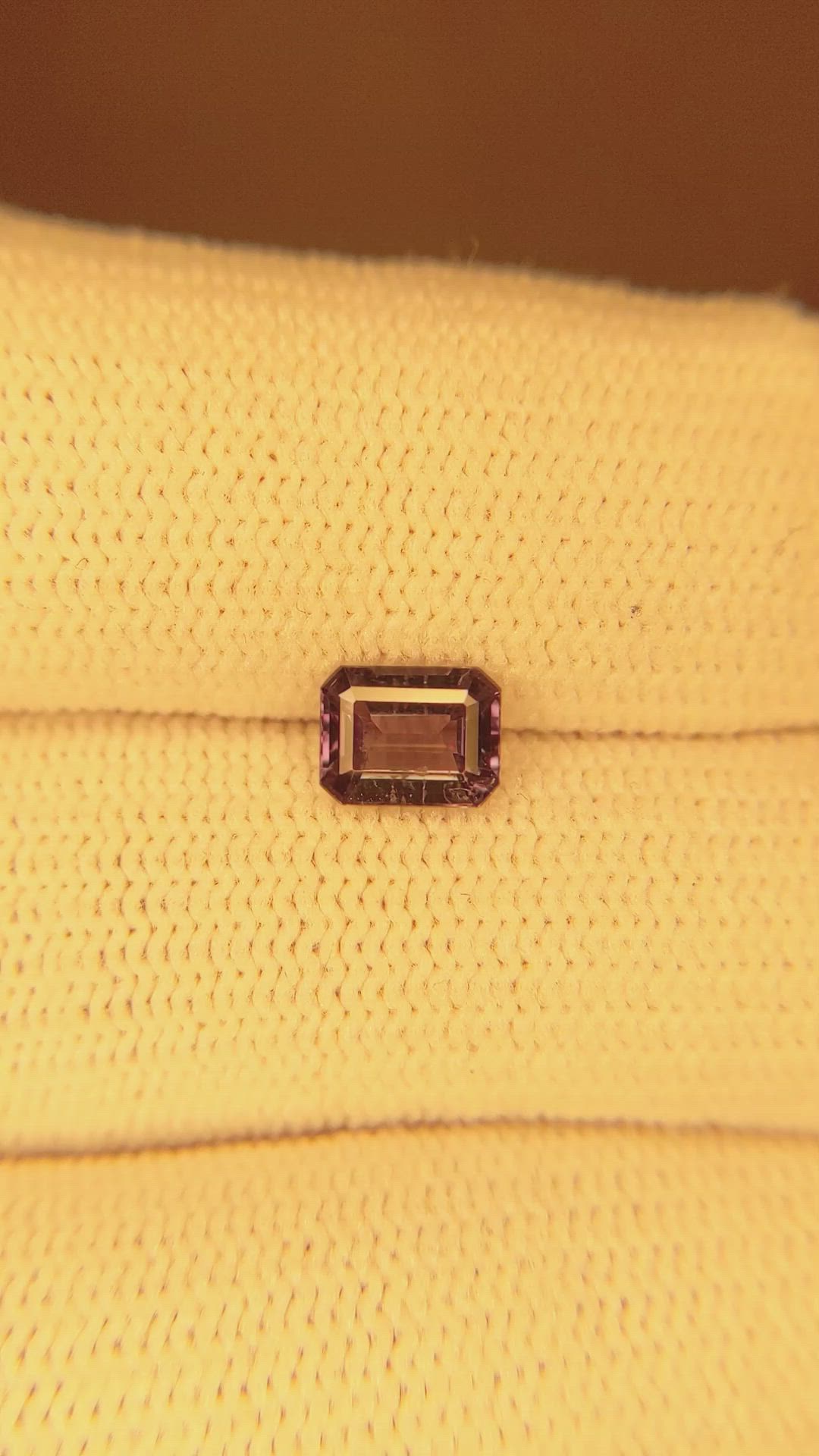 0.76 Ct. Alexandrite from Ceylon (Sri Lanka) Size Video