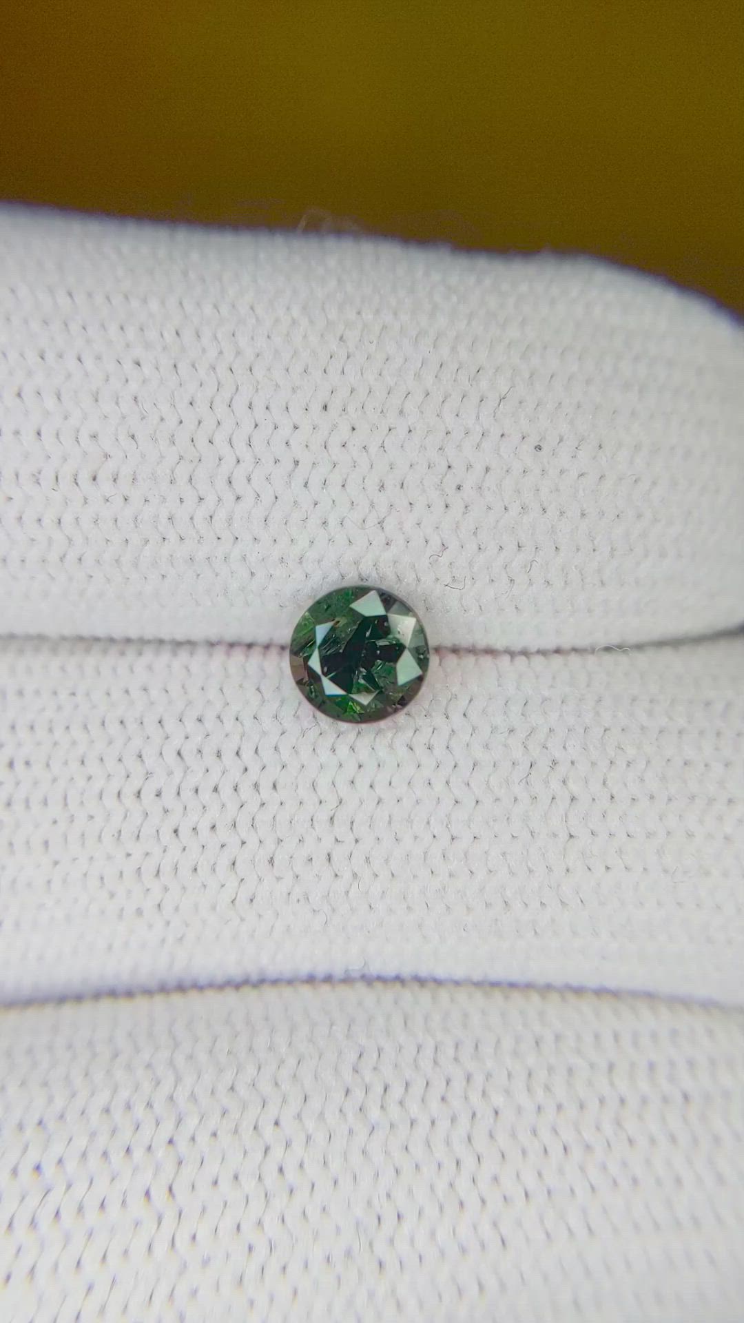 0.71 Ct. Alexandrite from Ceylon (Sri Lanka) Size Video