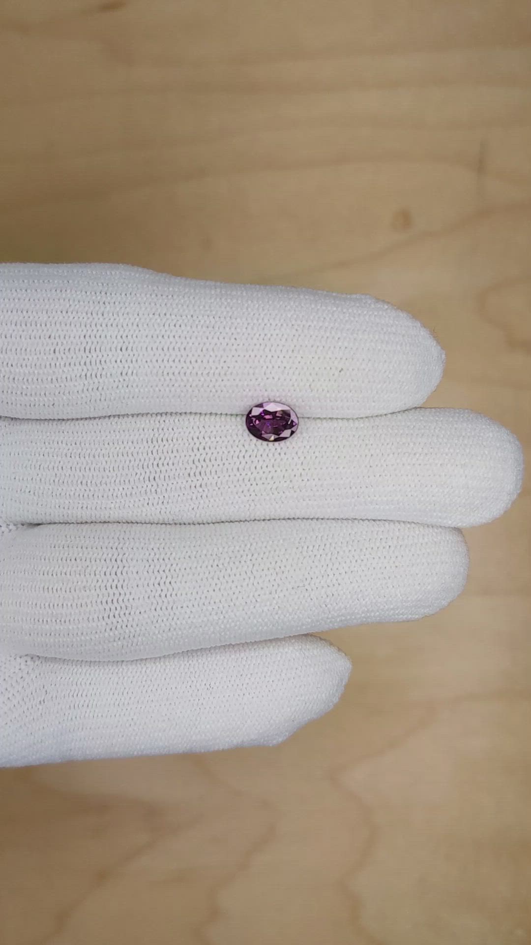 0.78 Ct. Alexandrite from Ceylon (Sri Lanka) Size Video