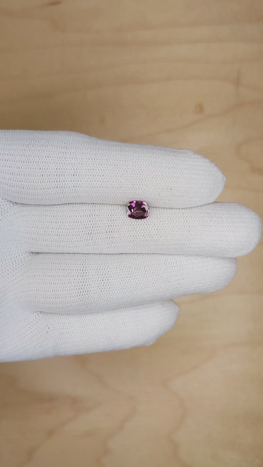 0.71 Ct. Alexandrite from Ceylon (Sri Lanka) Size Video