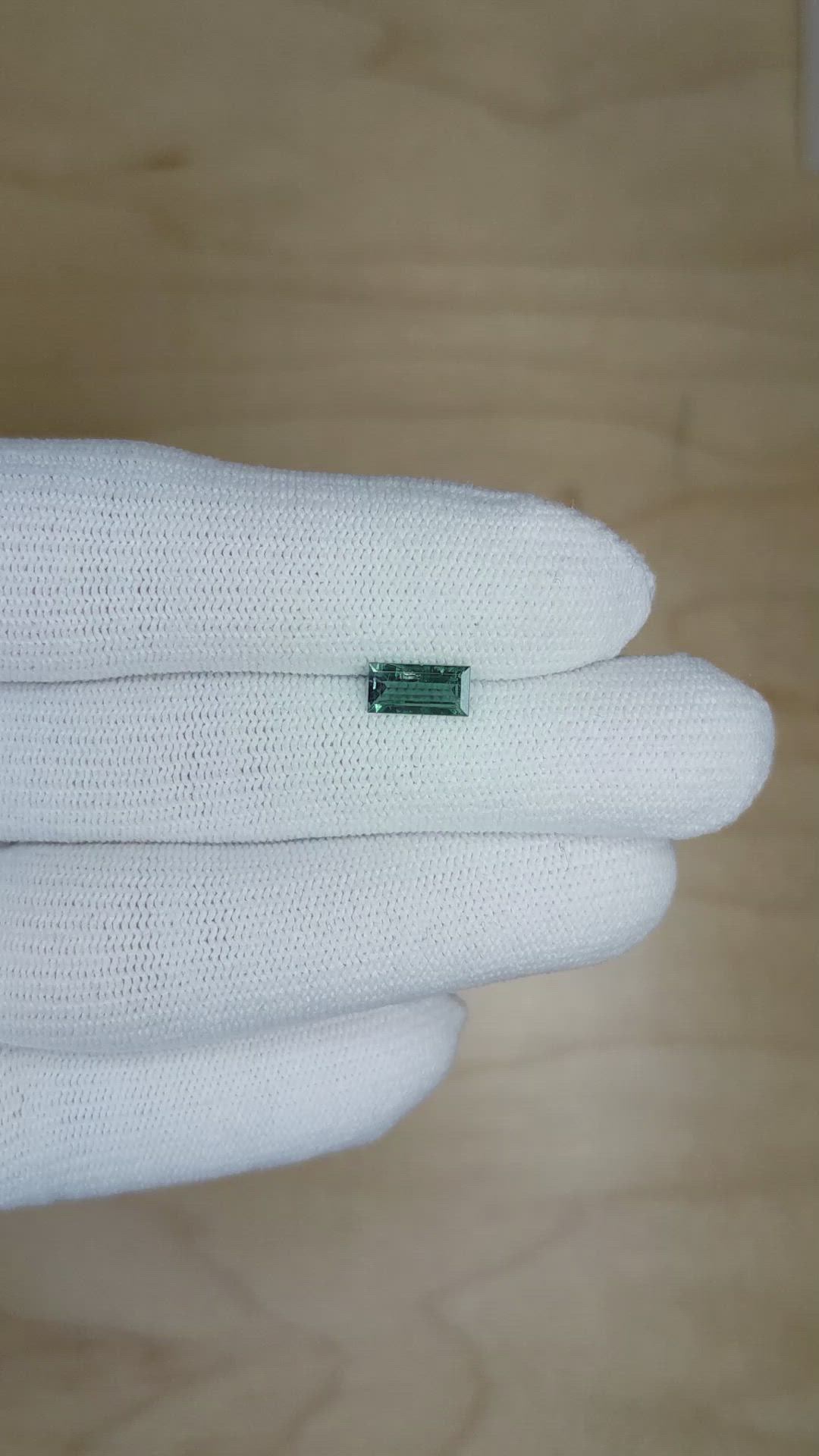 0.82 Ct. Alexandrite from Ceylon (Sri Lanka) Size Video