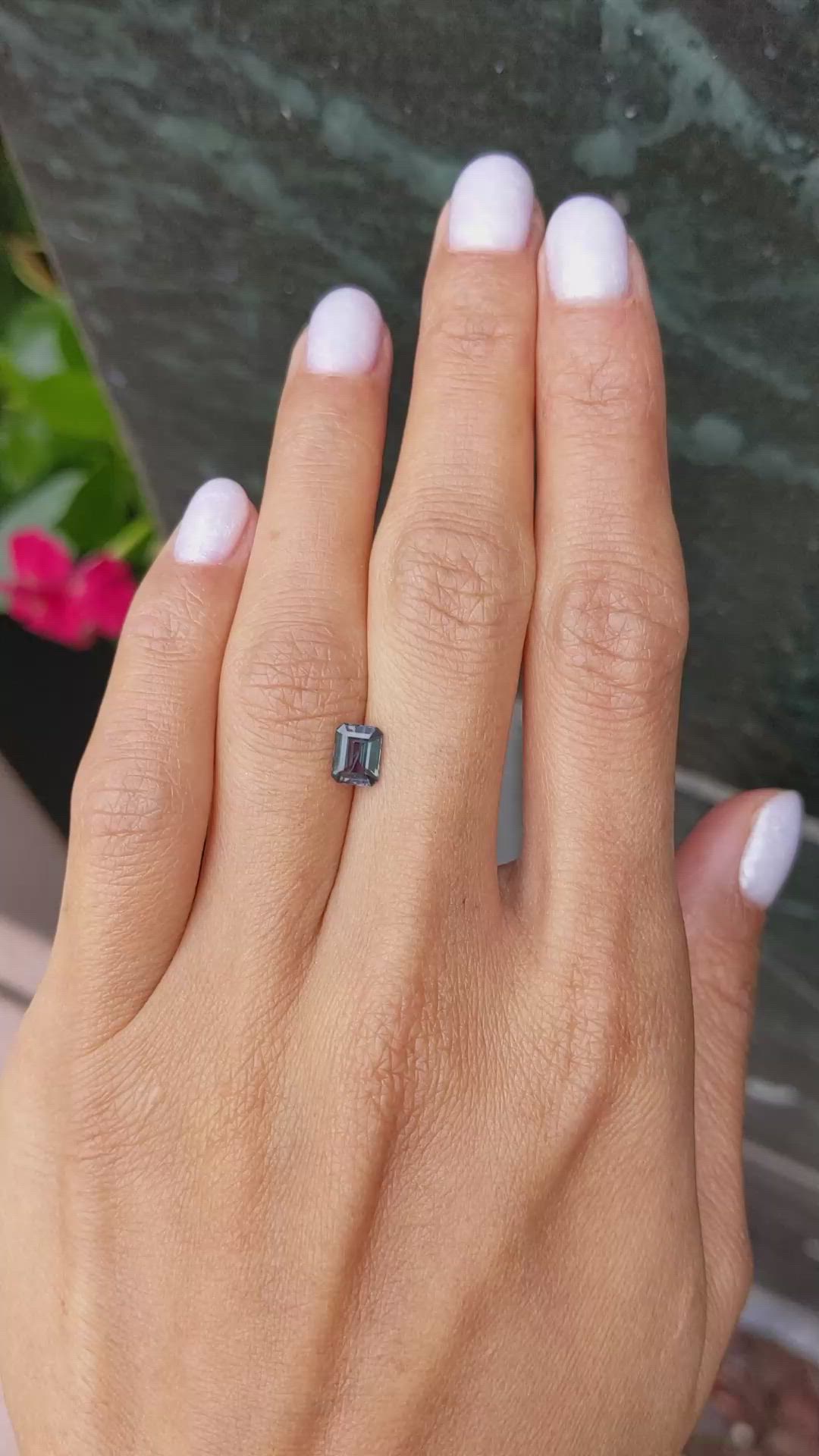 0.85 Ct. Alexandrite from Ceylon (Sri Lanka) Size Video