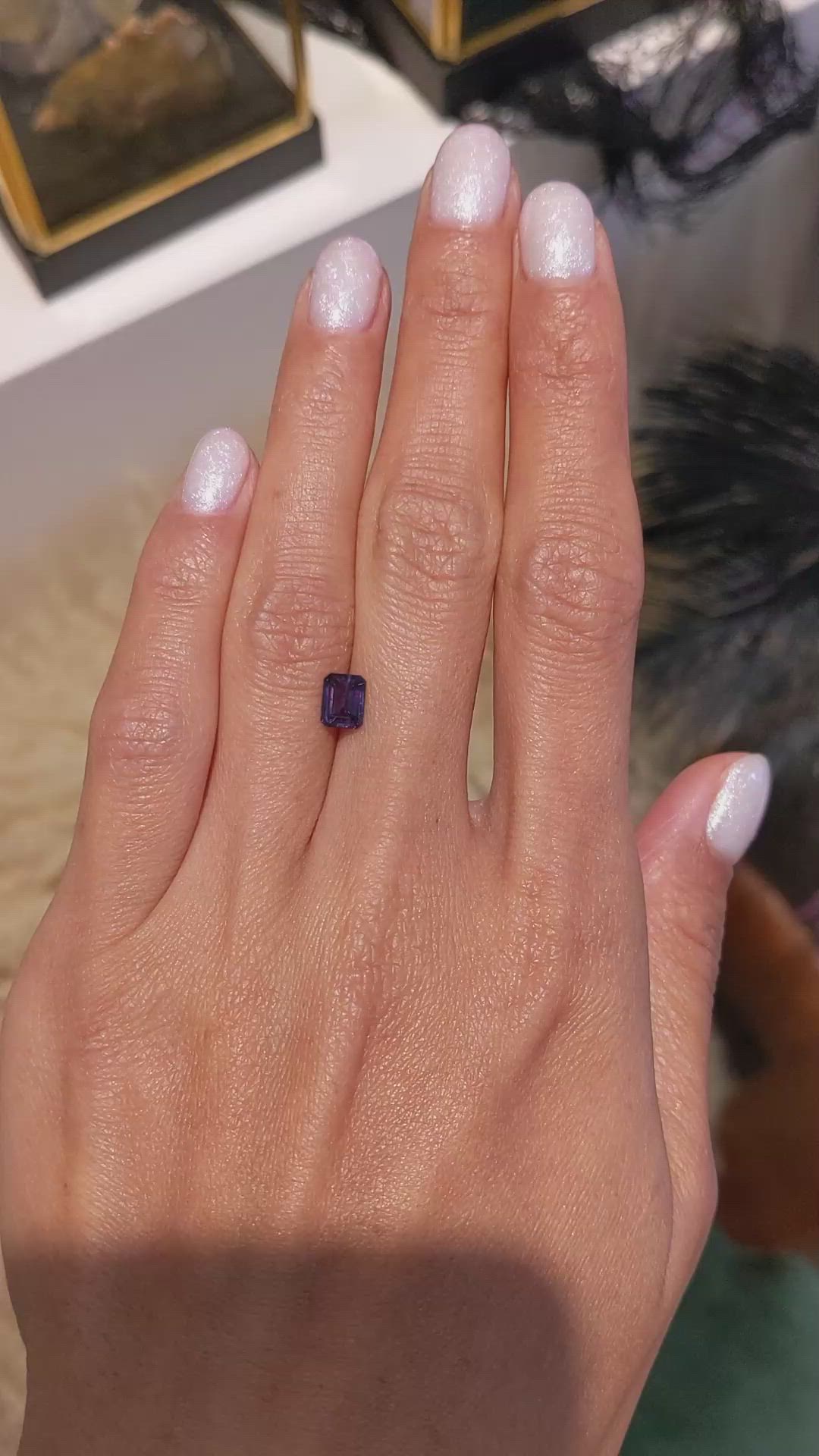 0.85 Ct. Alexandrite from Ceylon (Sri Lanka) Size Video