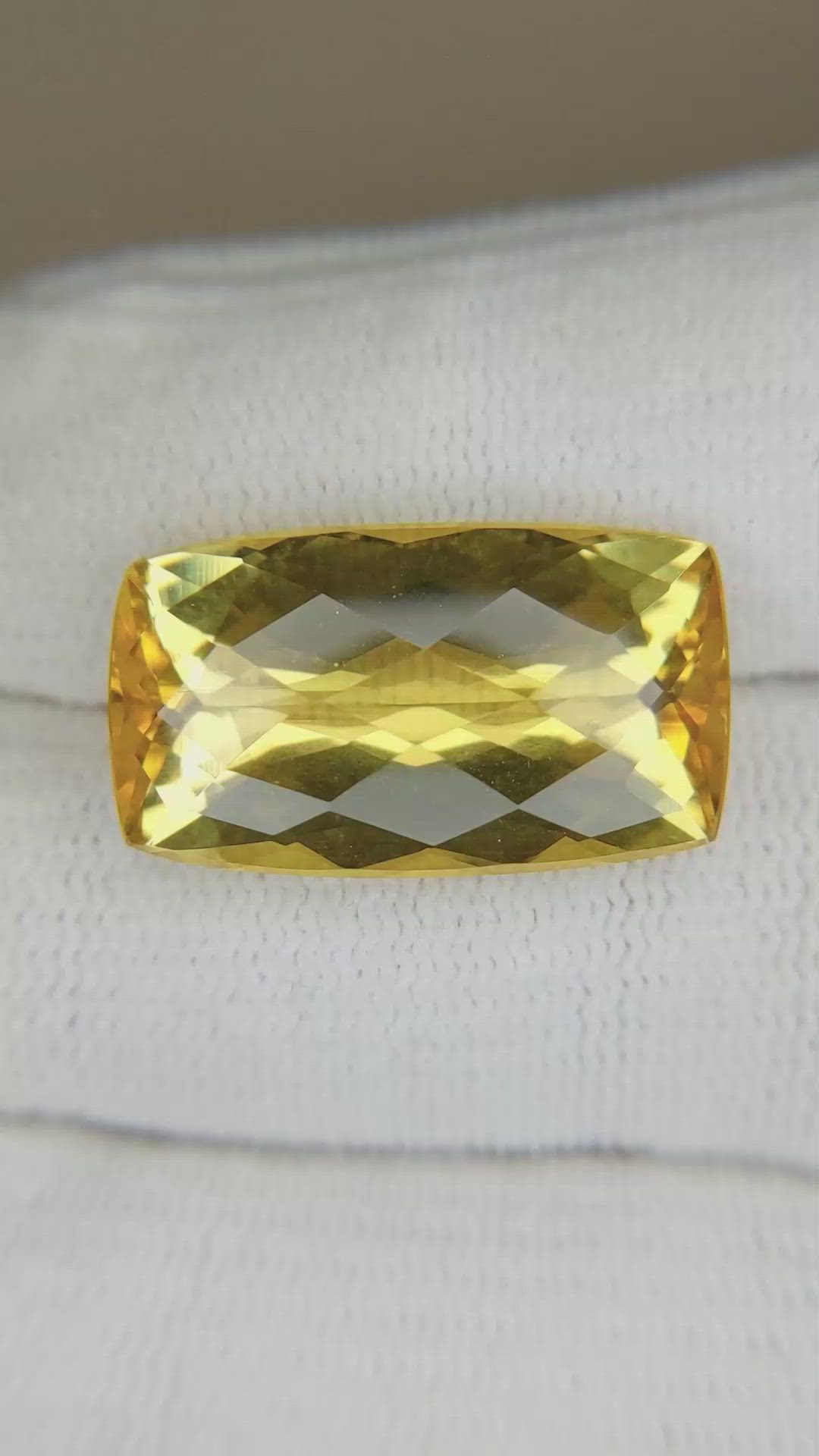 14.01 Ct. Beryl from Madagascar Size Video