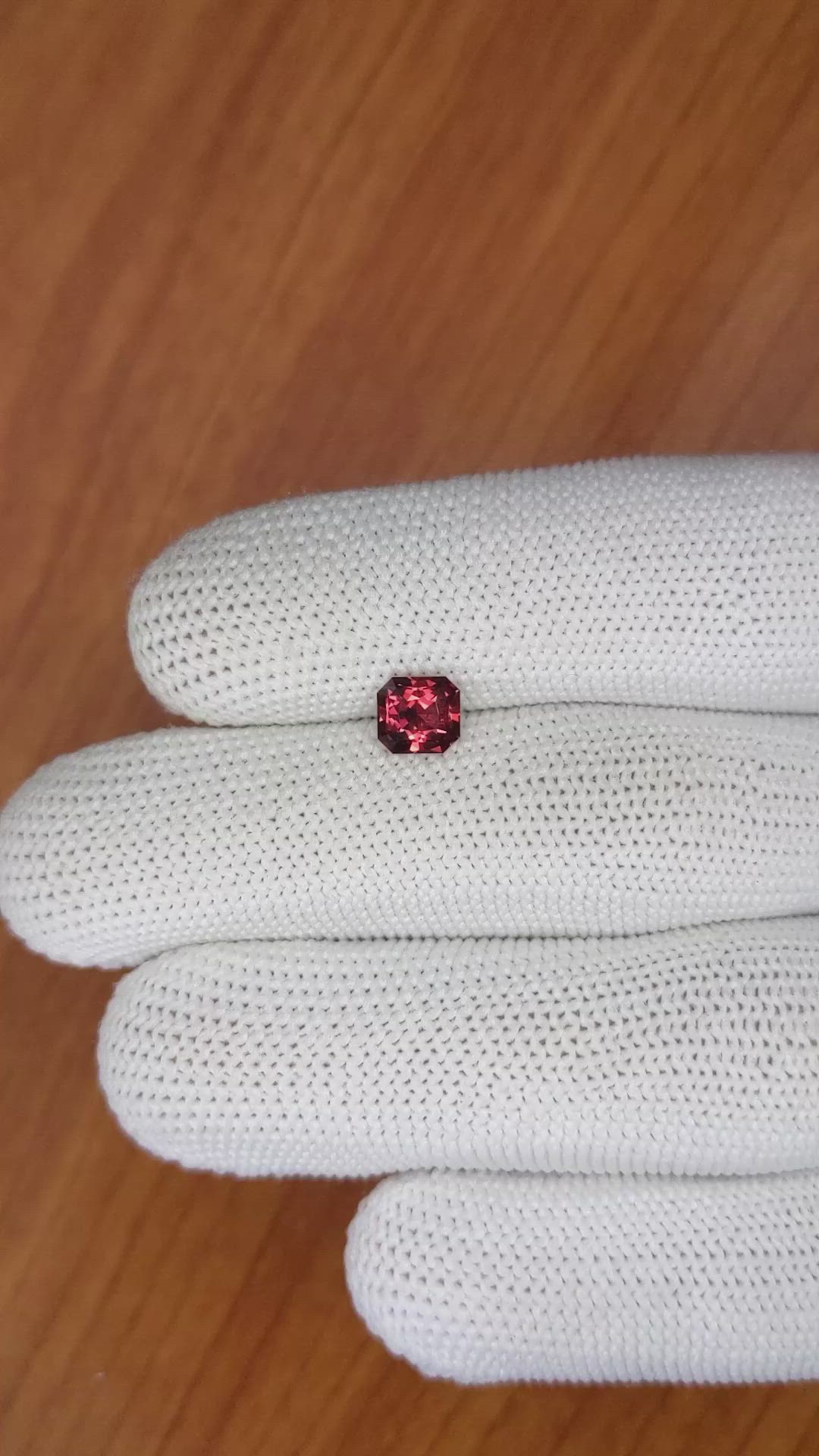 1.08 Ct. Garnet from Ceylon (Sri Lanka) Size Video