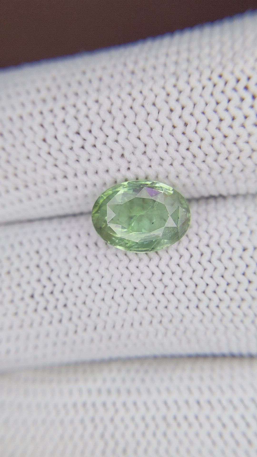 3.02 Ct. Alexandrite from Ceylon (Sri Lanka) Size Video