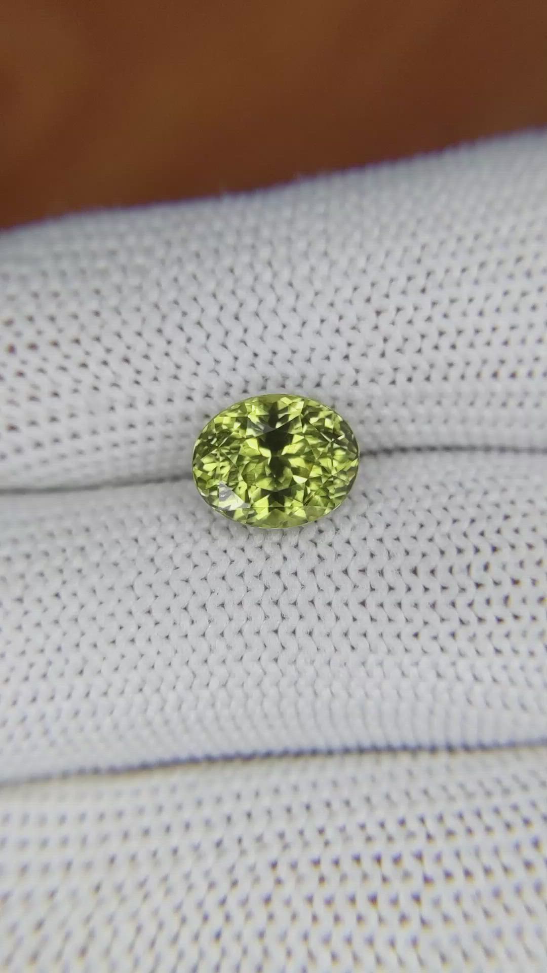 3.51 Ct. Chrysoberyl from Ceylon (Sri Lanka) Size Video