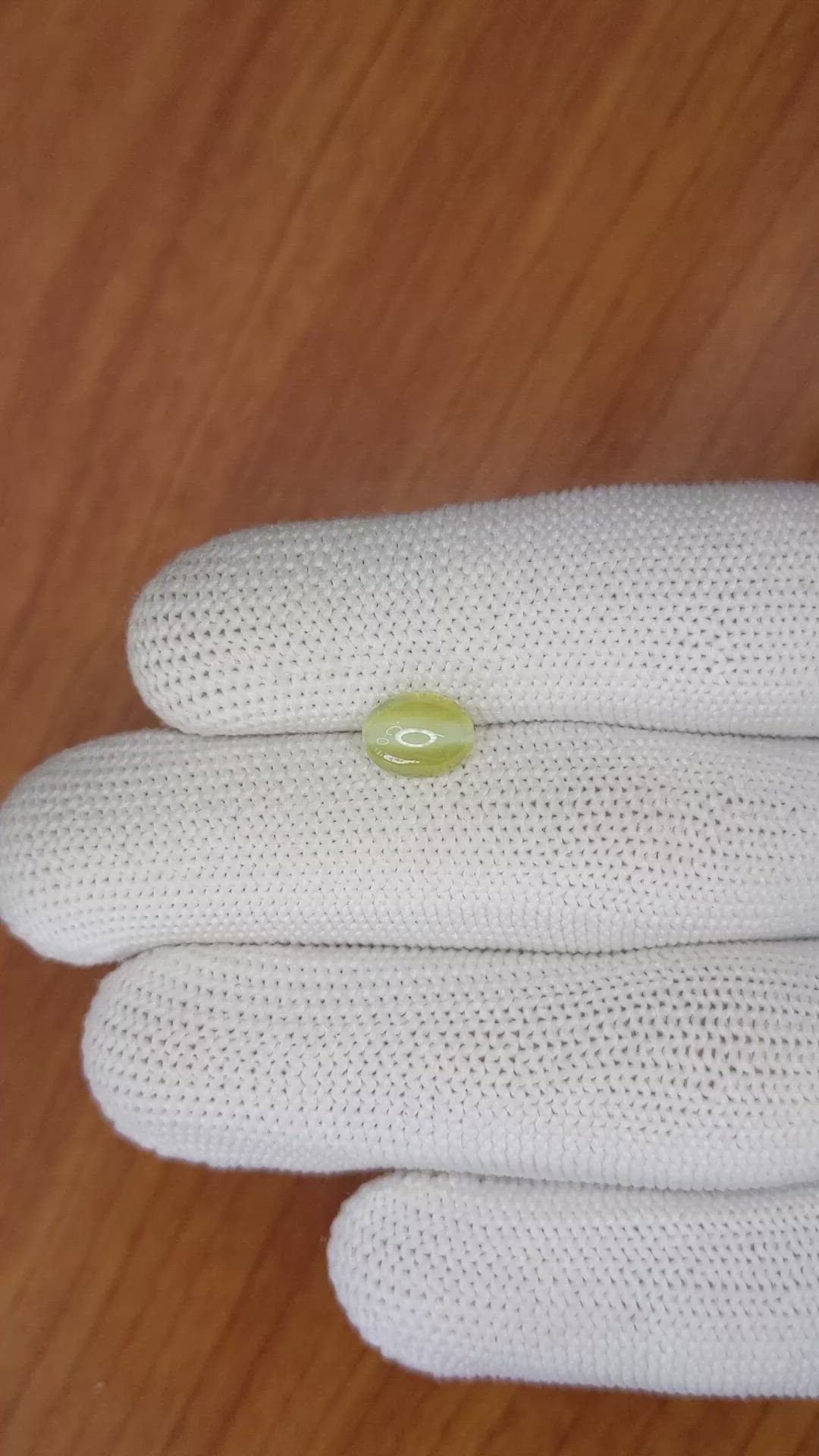 1.86 Ct. Cabochon Chrysoberyl from Ceylon (Sri Lanka) Size Video