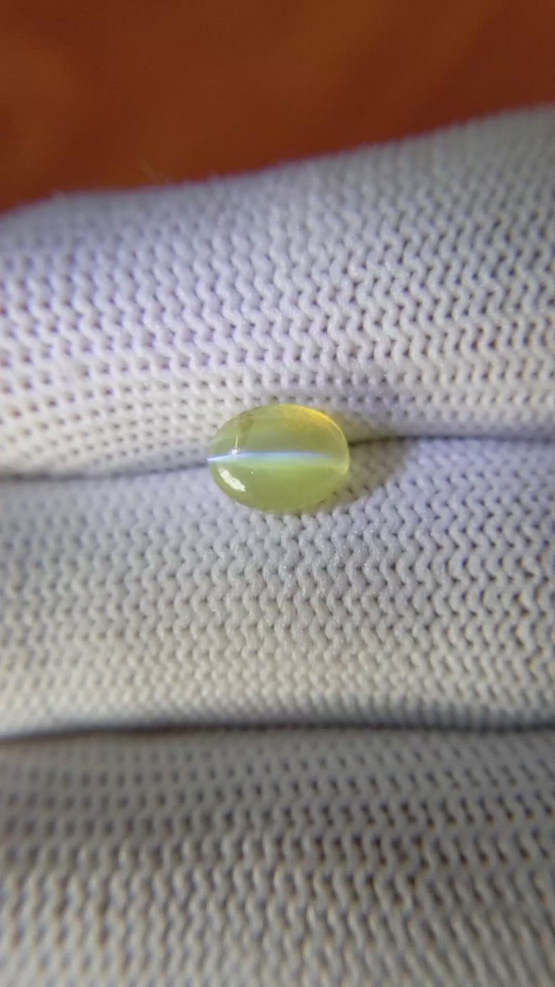 1.86 Ct. Cabochon Chrysoberyl from Ceylon (Sri Lanka) Size Video