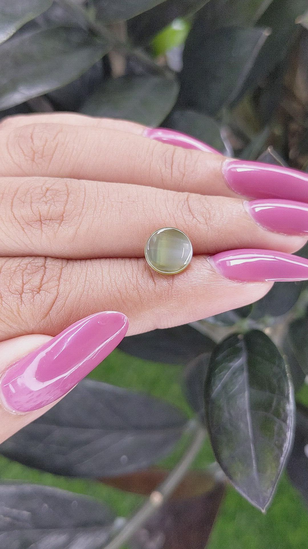 2.76 Ct. Cabochon Chrysoberyl from Ceylon (Sri Lanka) Size Video