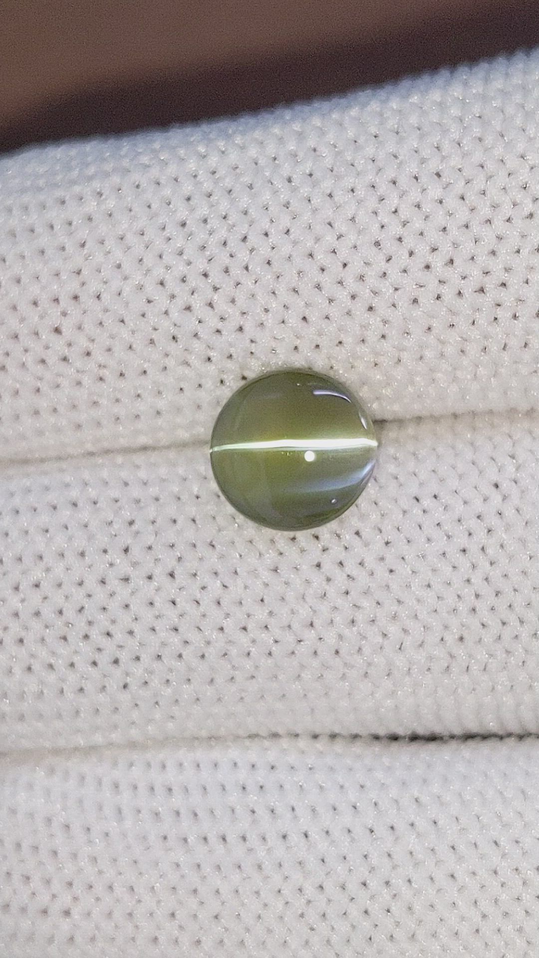 2.76 Ct. Cabochon Chrysoberyl from Ceylon (Sri Lanka) Size Video