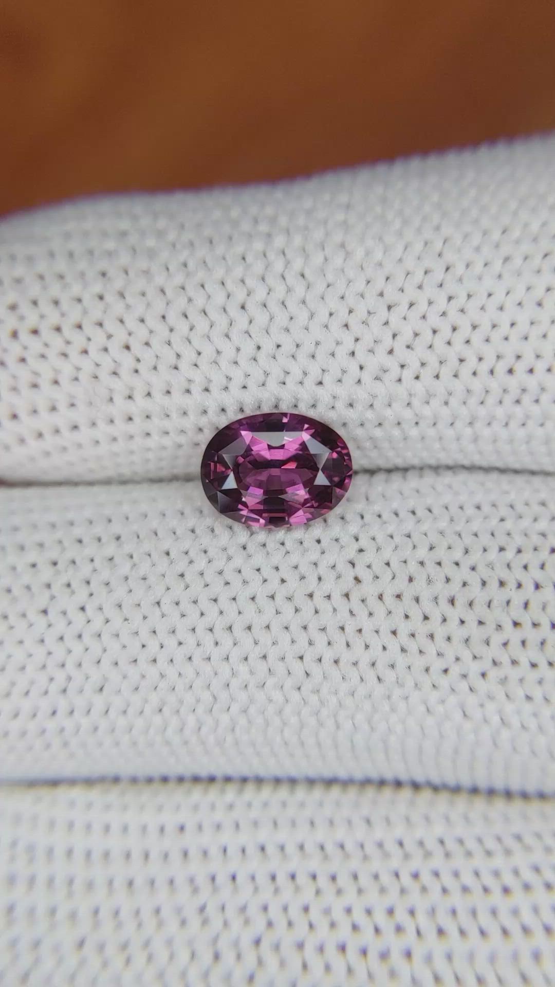 1.47 Ct. Spinel from Ceylon (Sri Lanka) Size Video