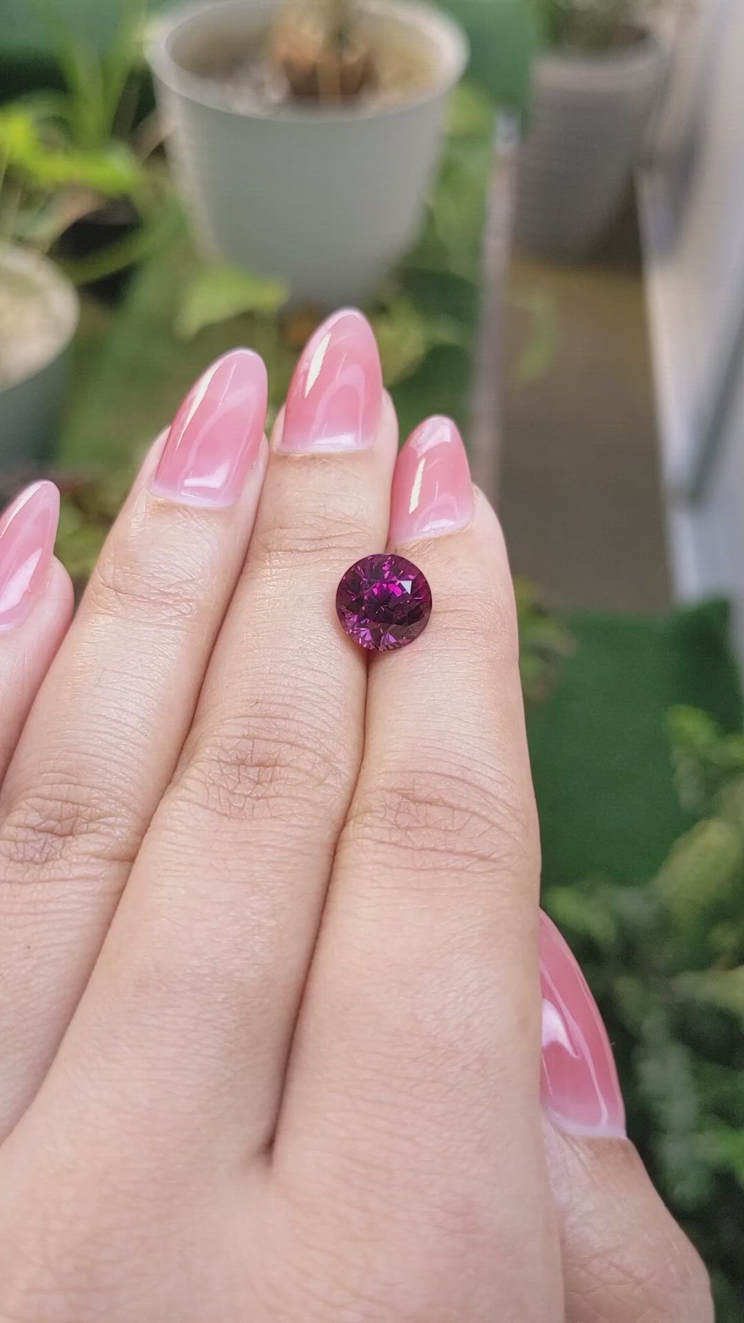 3.94 Ct. Garnet from Ceylon (Sri Lanka) Size Video