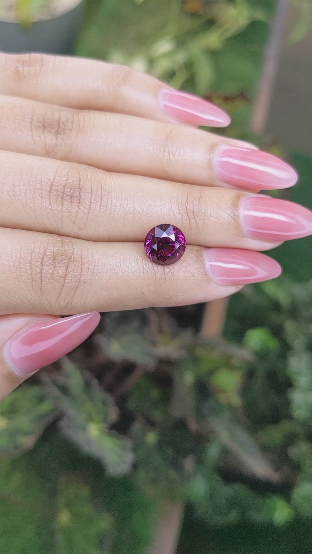 3.94 Ct. Garnet from Ceylon (Sri Lanka) Size Video