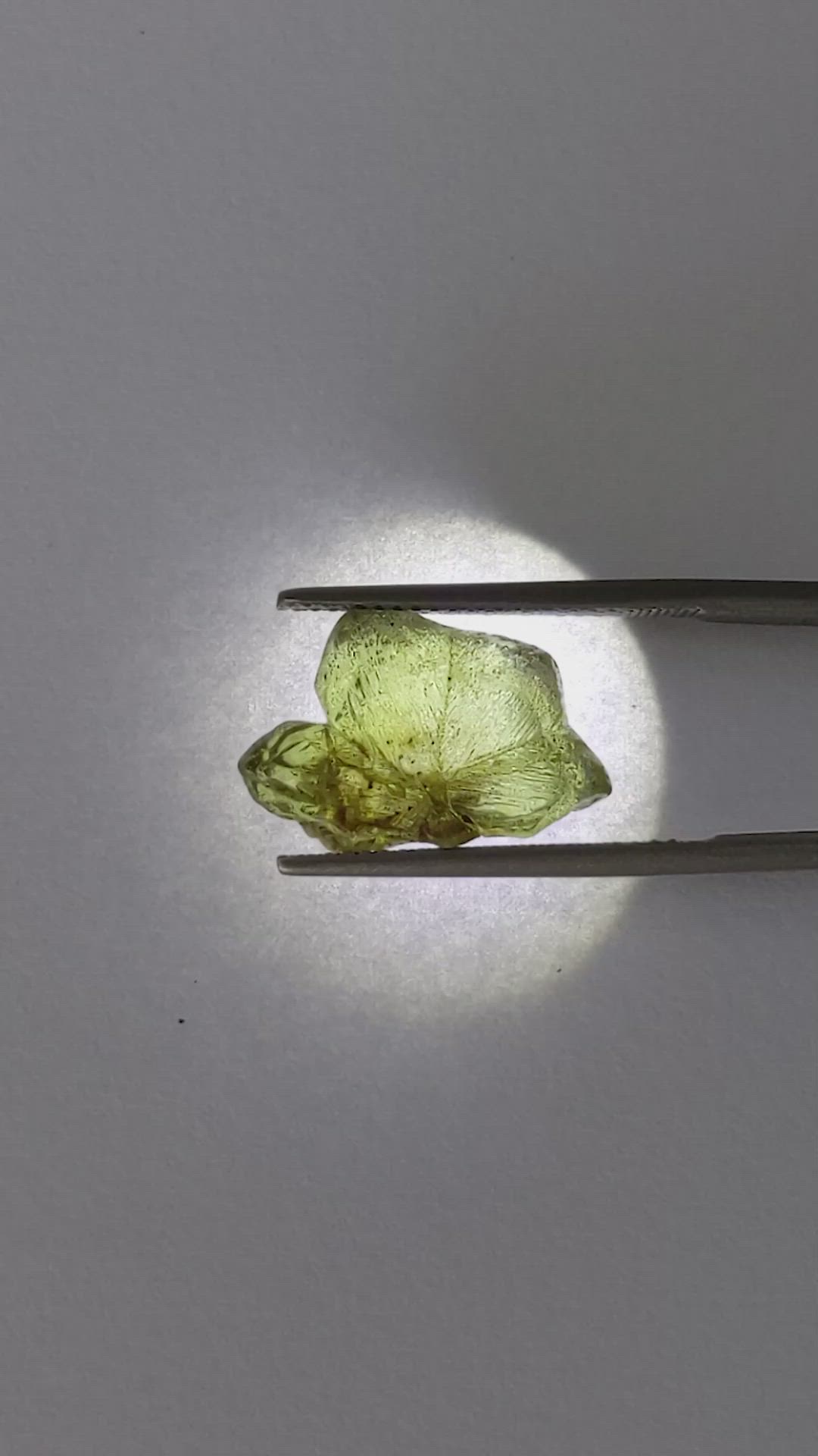 10.41 Ct. Alexandrite Crystal from Ceylon (Sri Lanka) Size Video