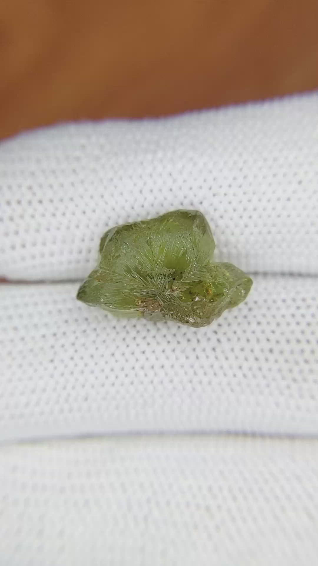 10.41 Ct. Alexandrite Crystal from Ceylon (Sri Lanka) Size Video