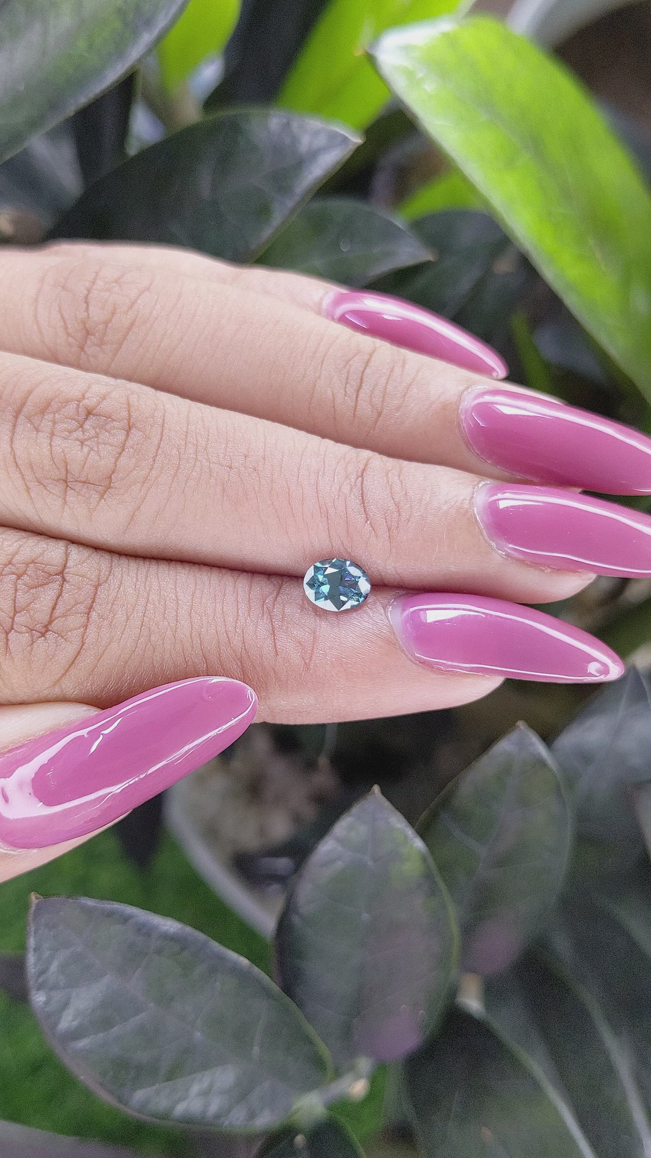 0.65 Ct. Spinel from Ceylon (Sri Lanka) Size Video