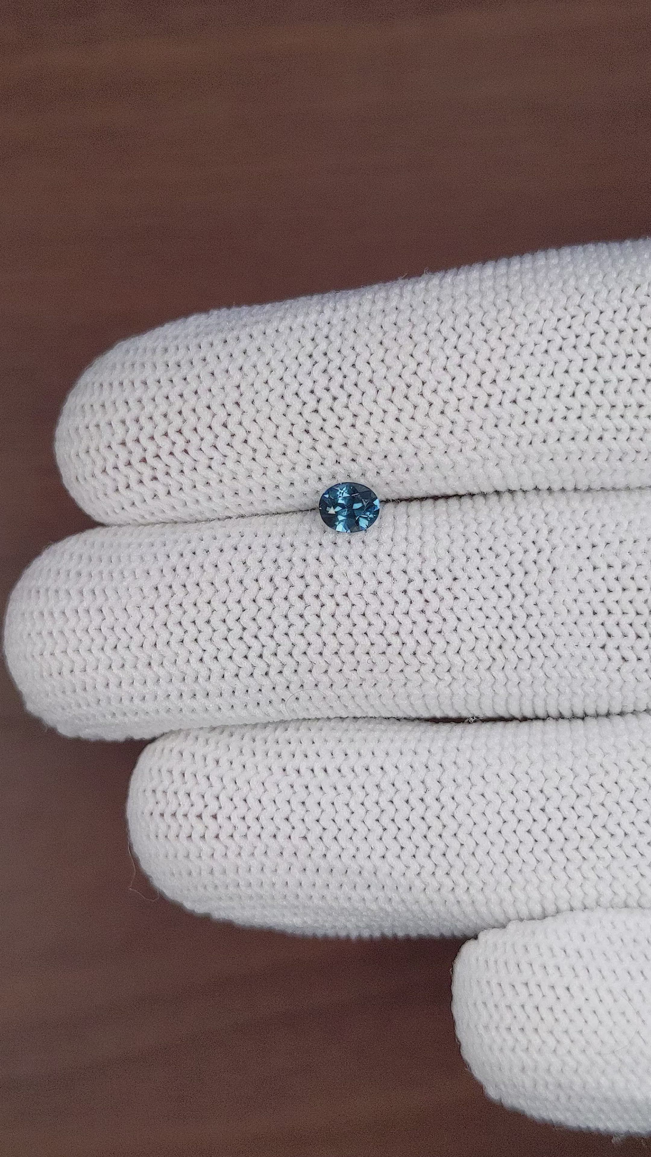 0.38 Ct. Spinel from Ceylon (Sri Lanka) Size Video