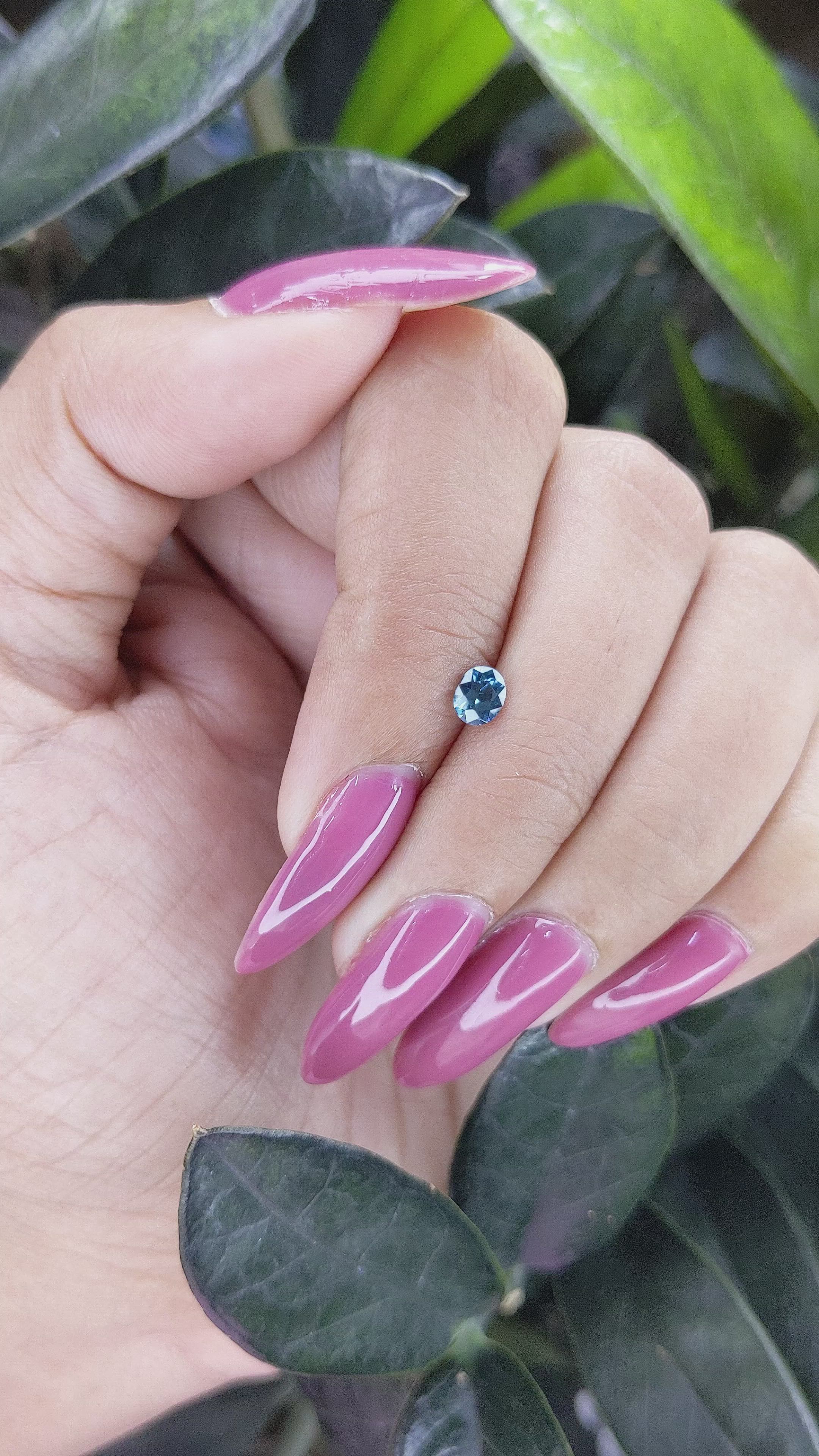 0.38 Ct. Spinel from Ceylon (Sri Lanka) Size Video