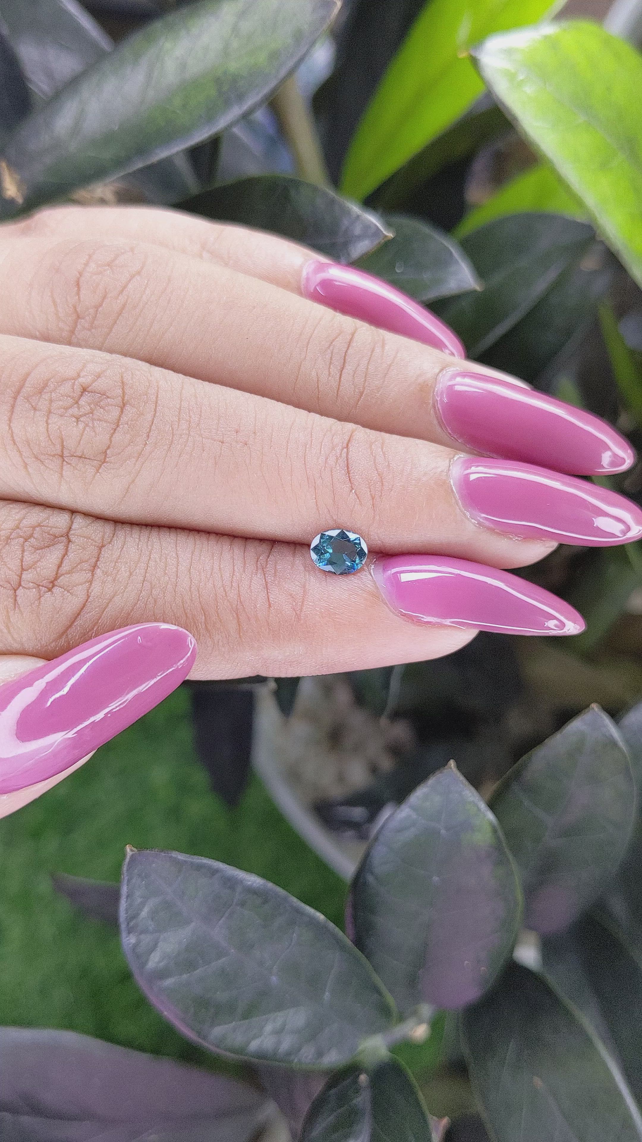 0.46 Ct. Spinel from Ceylon (Sri Lanka) Size Video