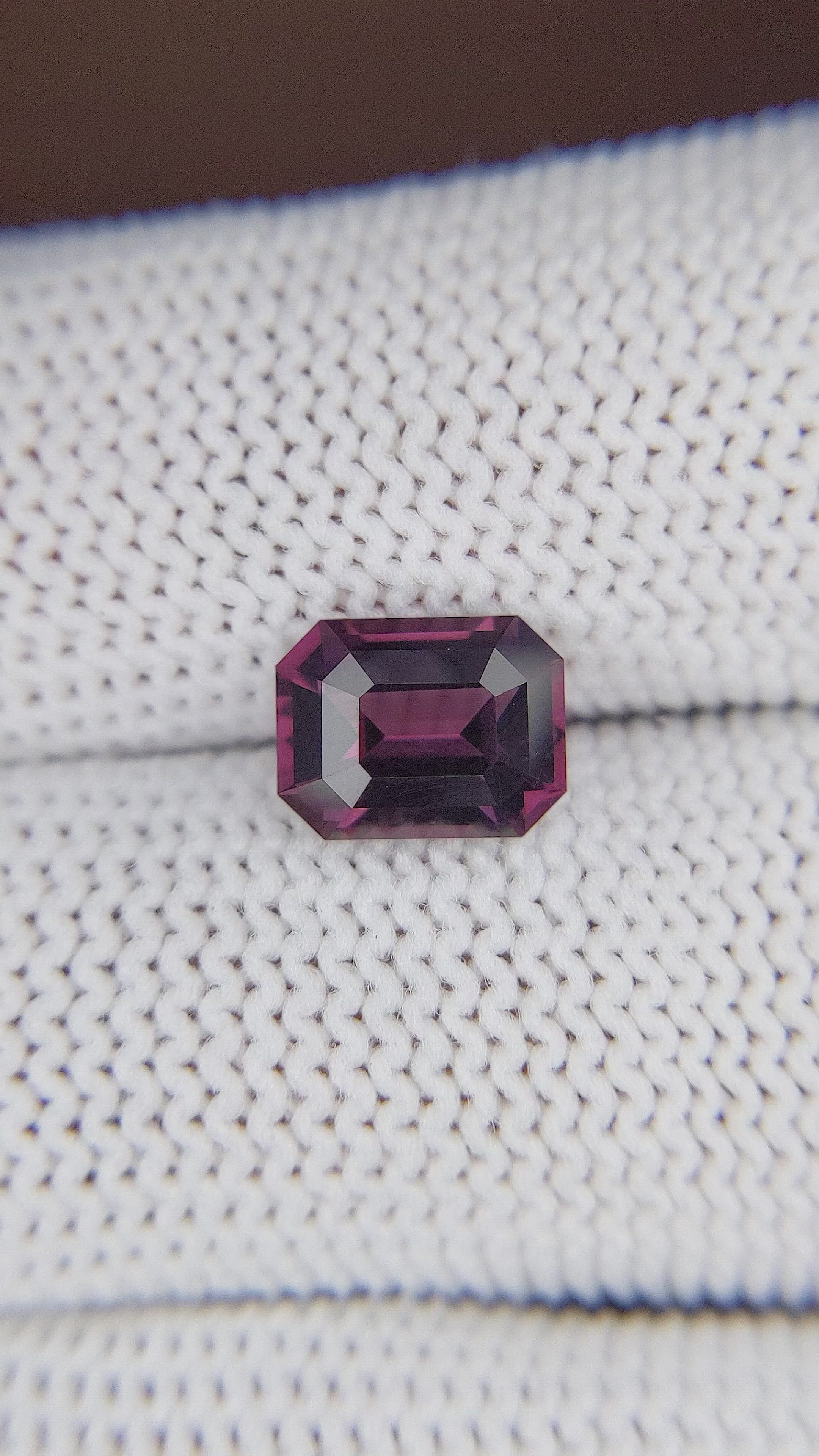 2.29 Ct. Spinel from Ceylon (Sri Lanka) Size Video