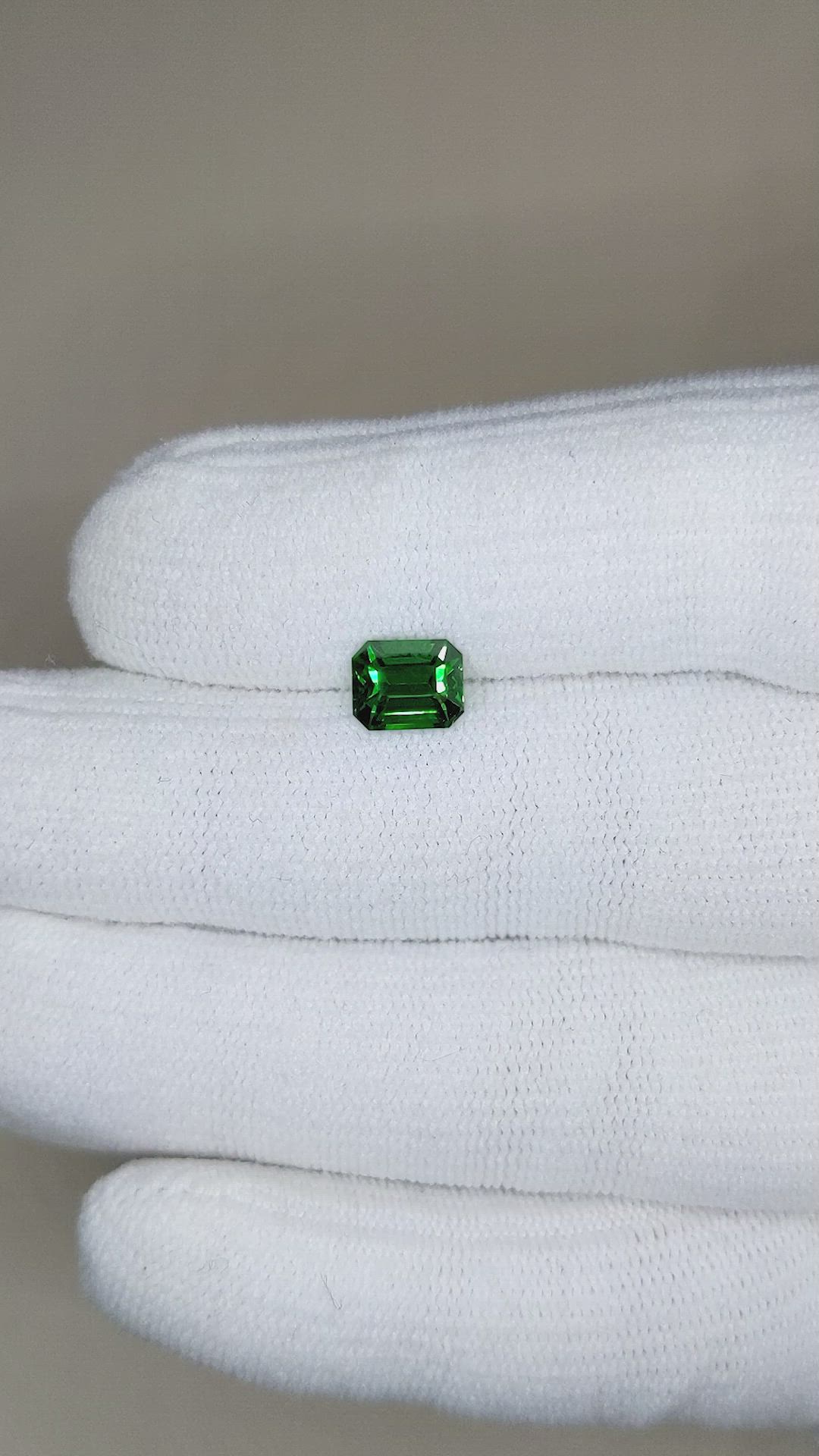 1.56 Ct. Tsavorite Garnet from Tanzania Size Video