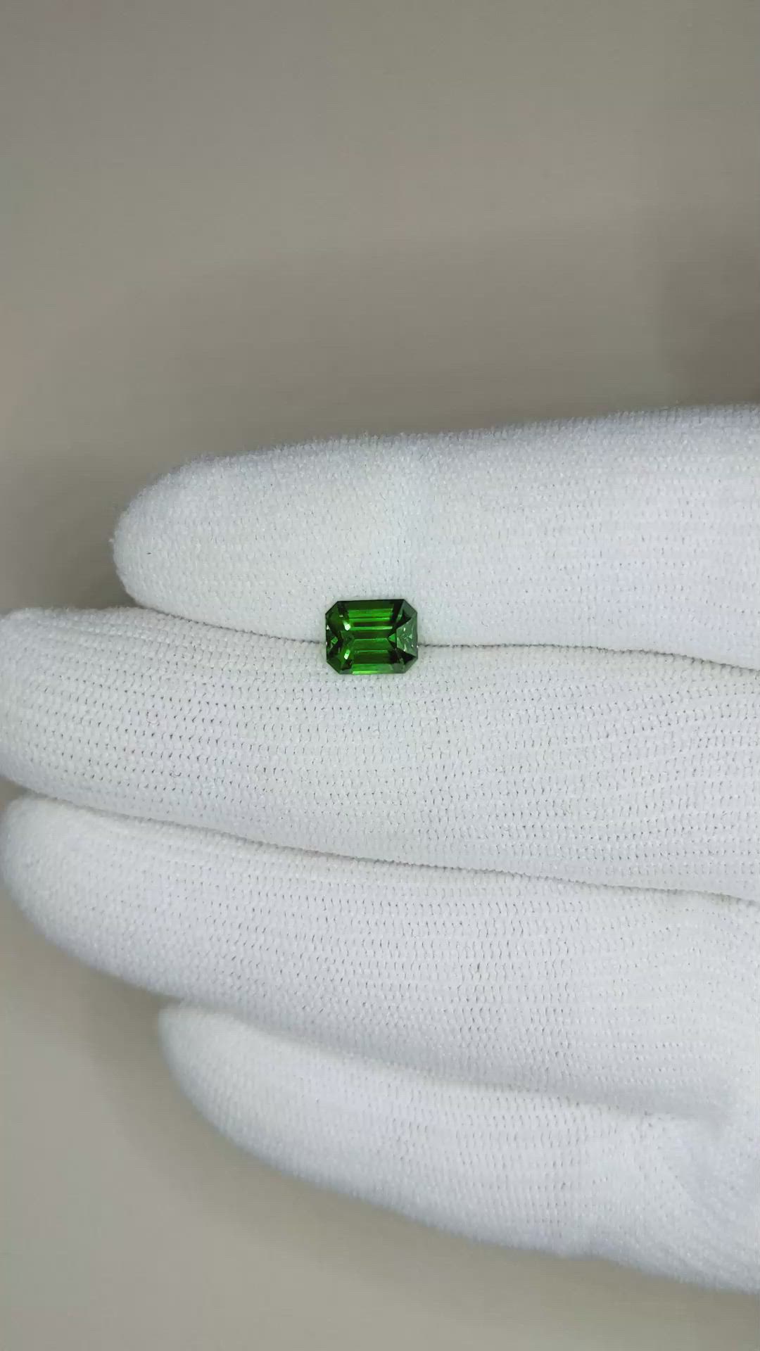 1.56 Ct. Tsavorite Garnet from Tanzania Size Video