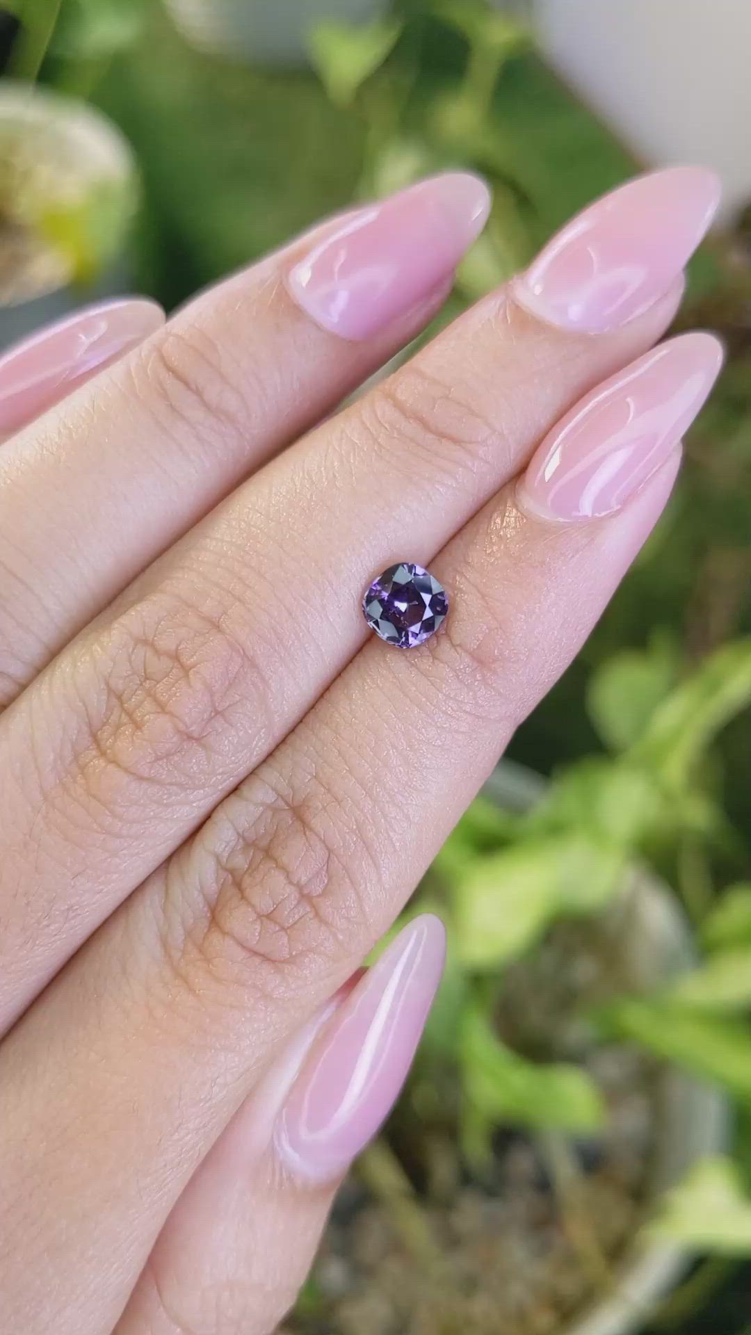 0.99 Ct. Spinel from Ceylon (Sri Lanka) Size Video