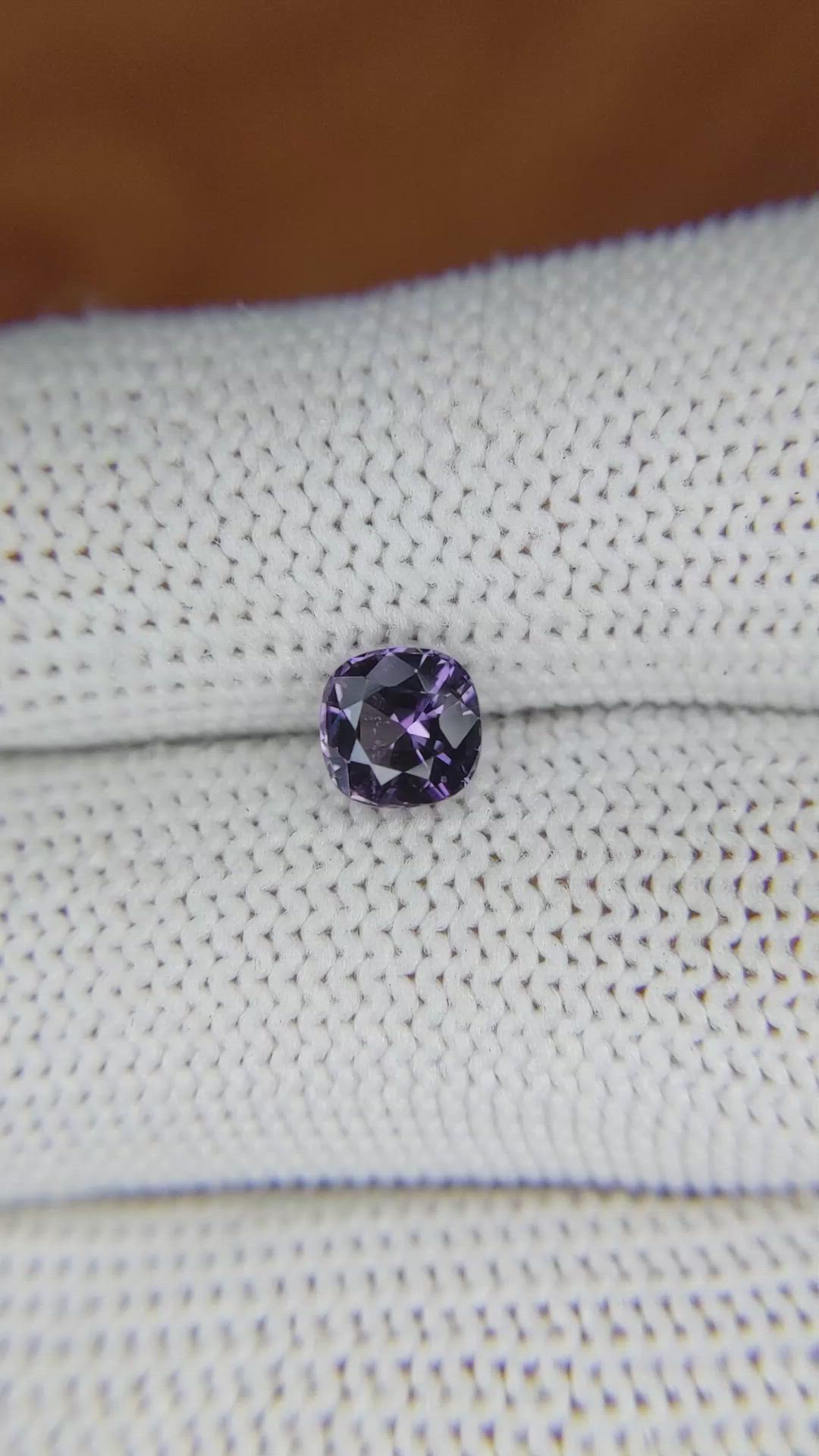 0.99 Ct. Spinel from Ceylon (Sri Lanka) Size Video