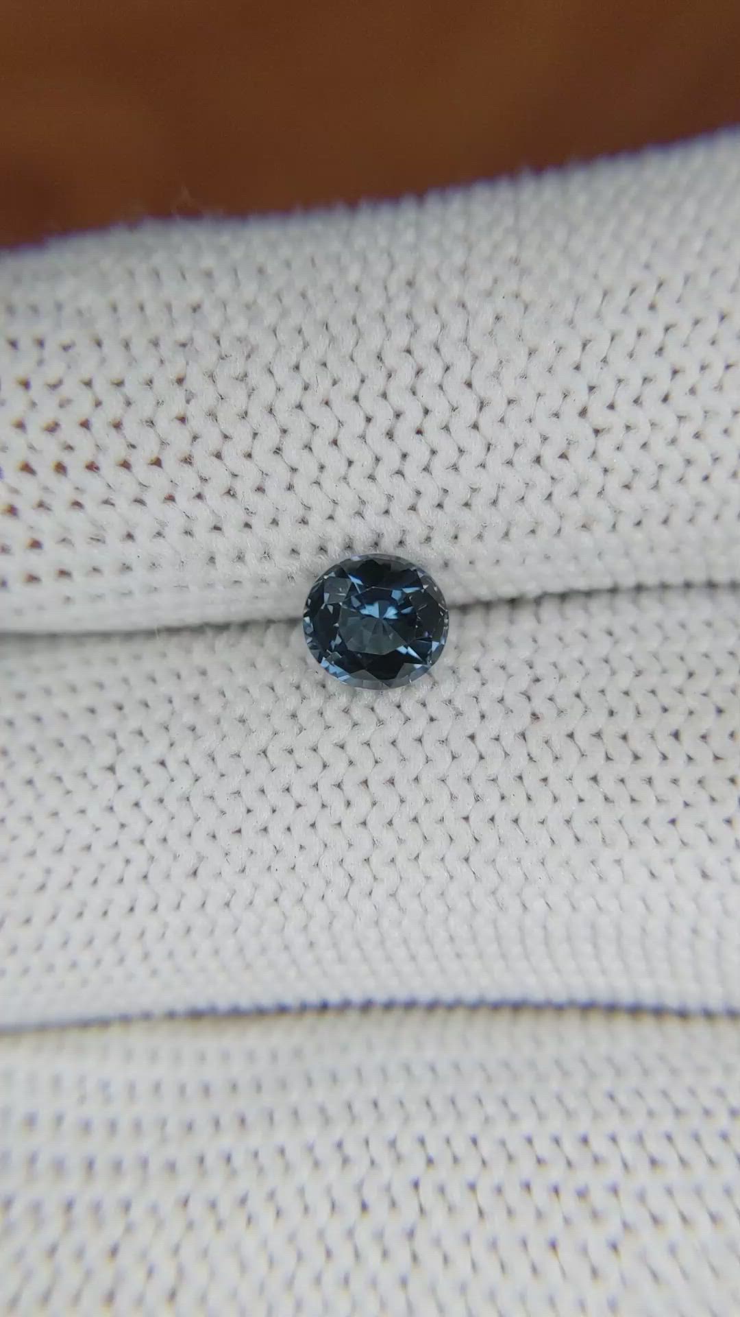 0.83 Ct. Spinel from Ceylon (Sri Lanka) Size Video