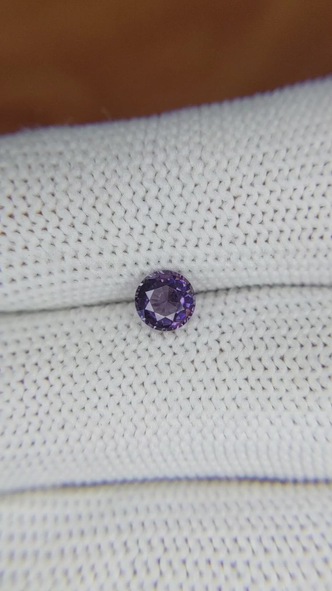 0.60 Ct. Spinel from Ceylon (Sri Lanka) Size Video