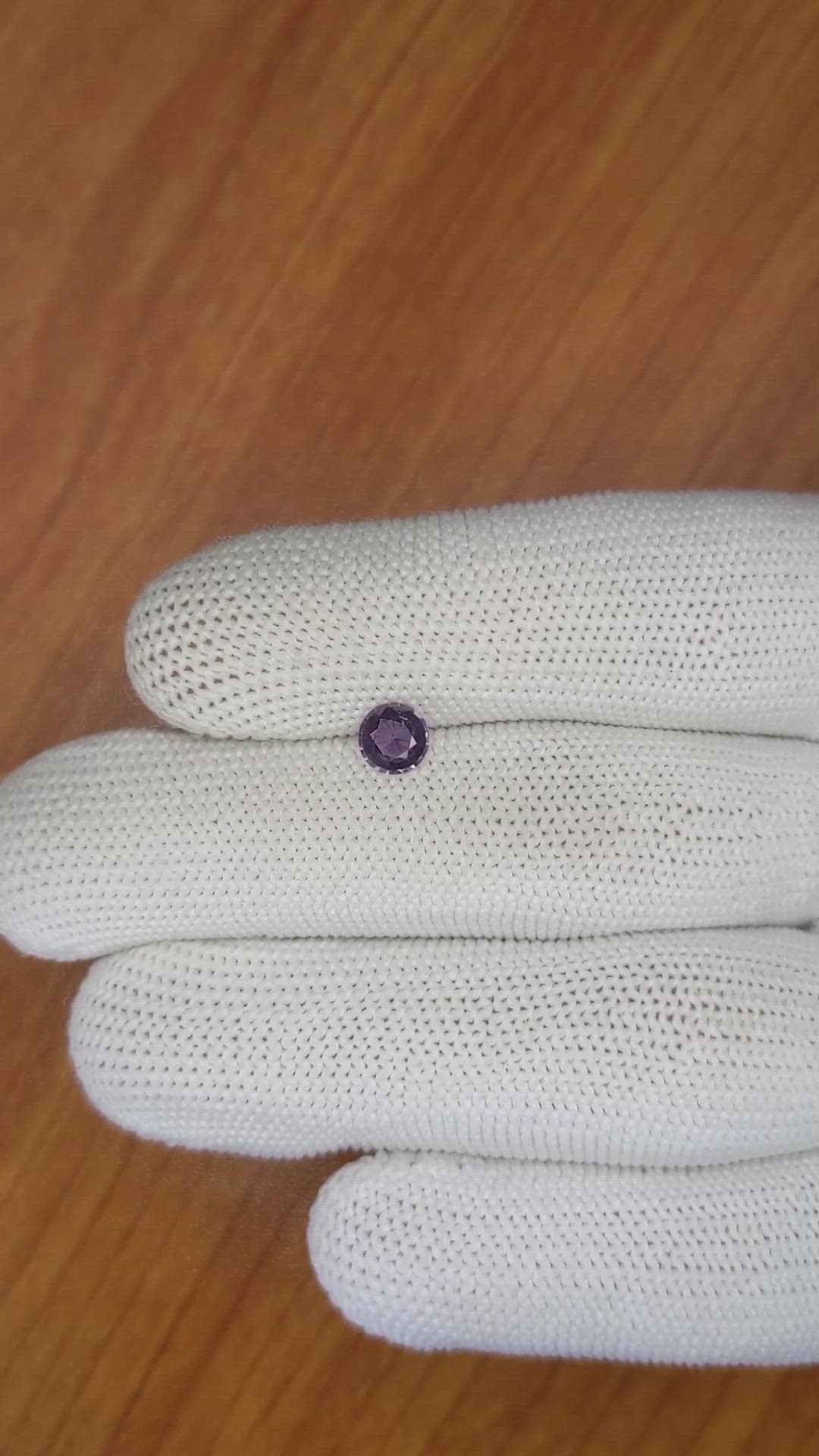 0.53 Ct. Spinel from Ceylon (Sri Lanka) Size Video