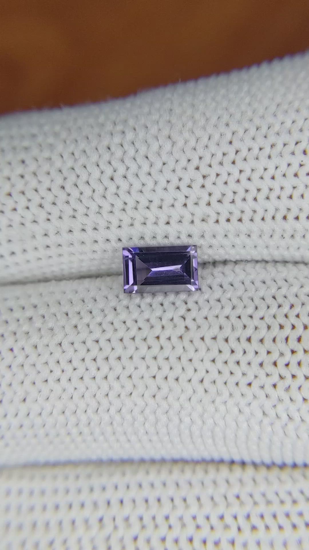 0.67 Ct. Spinel from Ceylon (Sri Lanka) Size Video