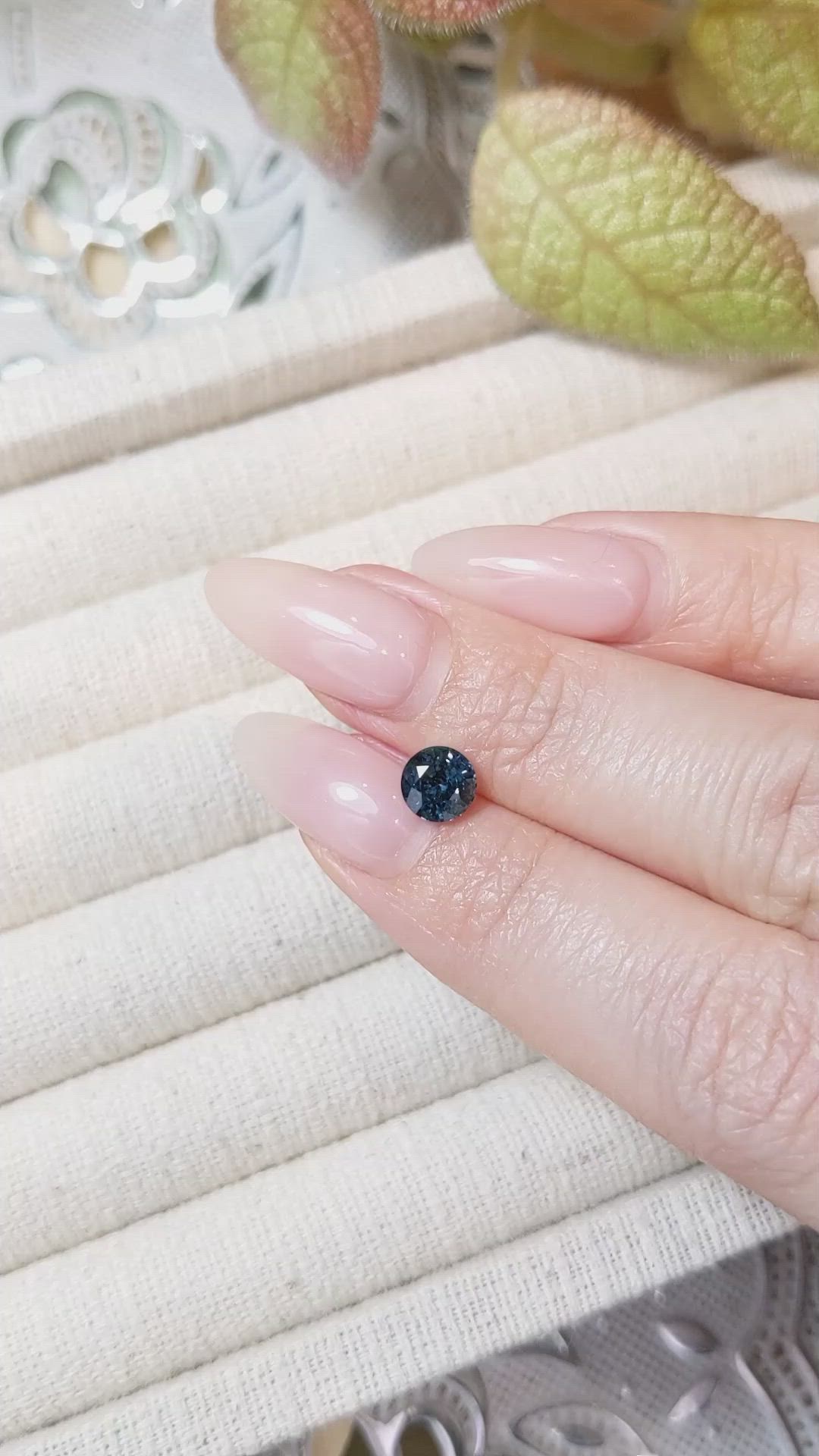 1.07 Ct. Spinel from Ceylon (Sri Lanka) Size Video