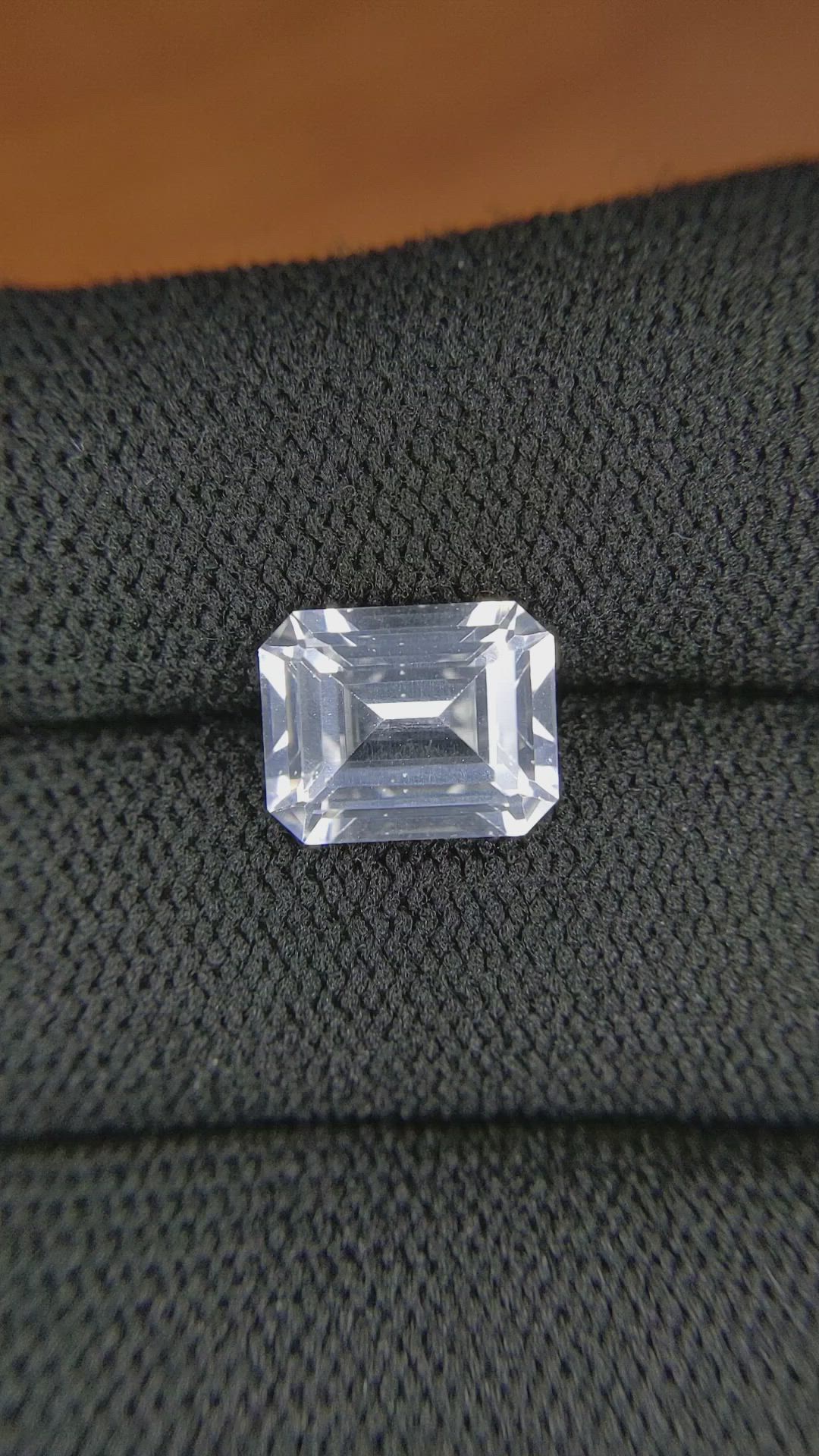 4.00 Ct. Zircon from Ceylon (Sri Lanka) Size Video