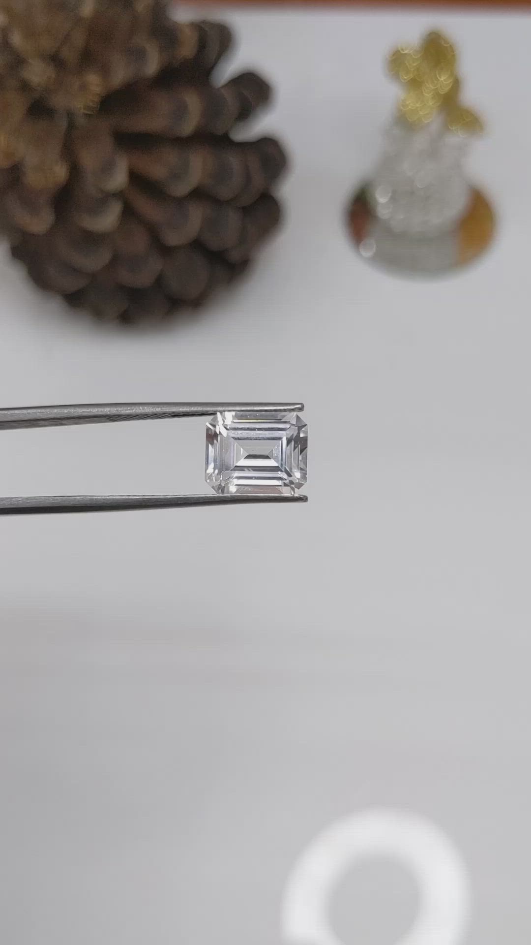 4.00 Ct. Zircon from Ceylon (Sri Lanka) Size Video