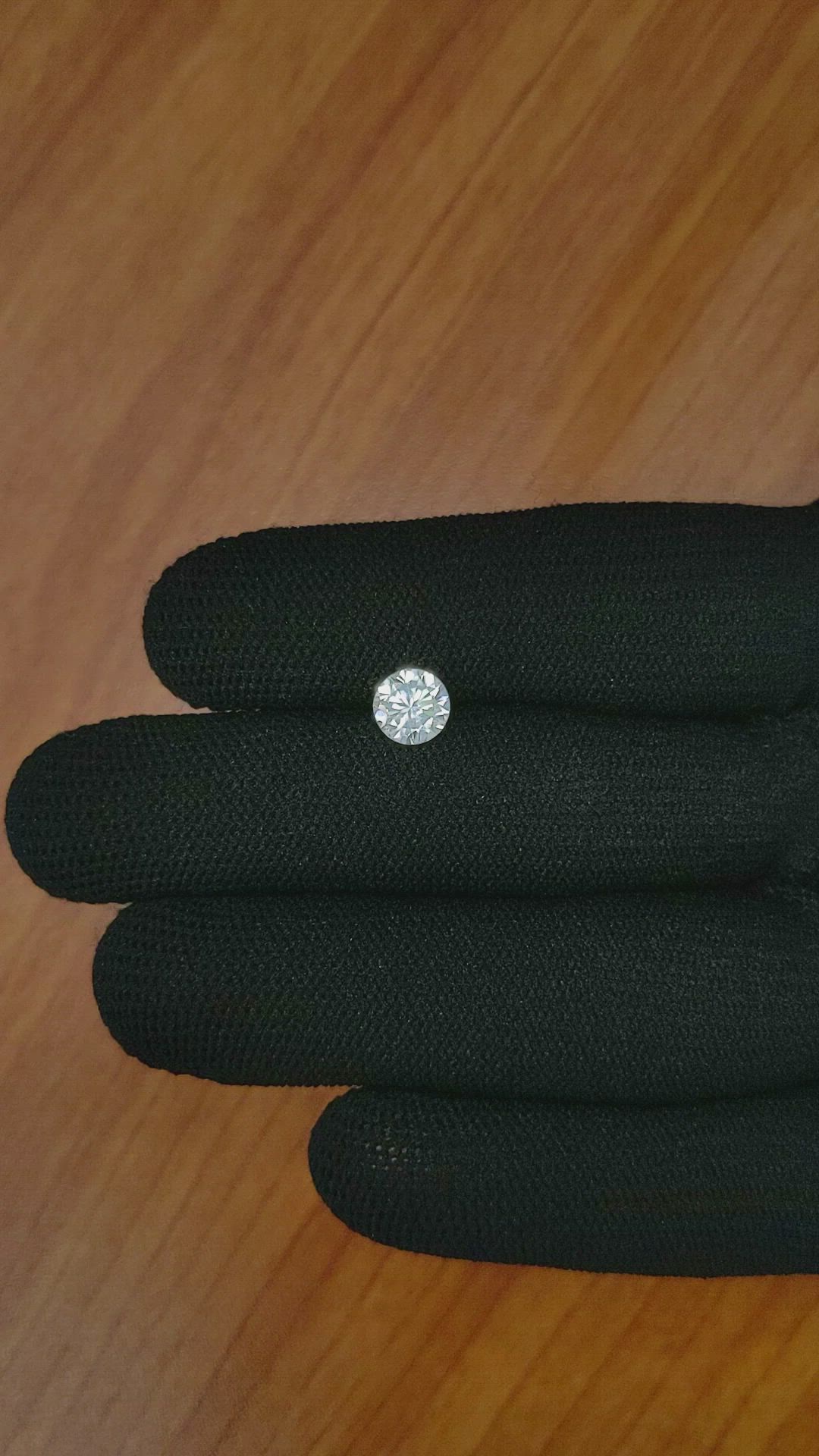 1.41 Ct. Zircon from Ceylon (Sri Lanka) Size Video