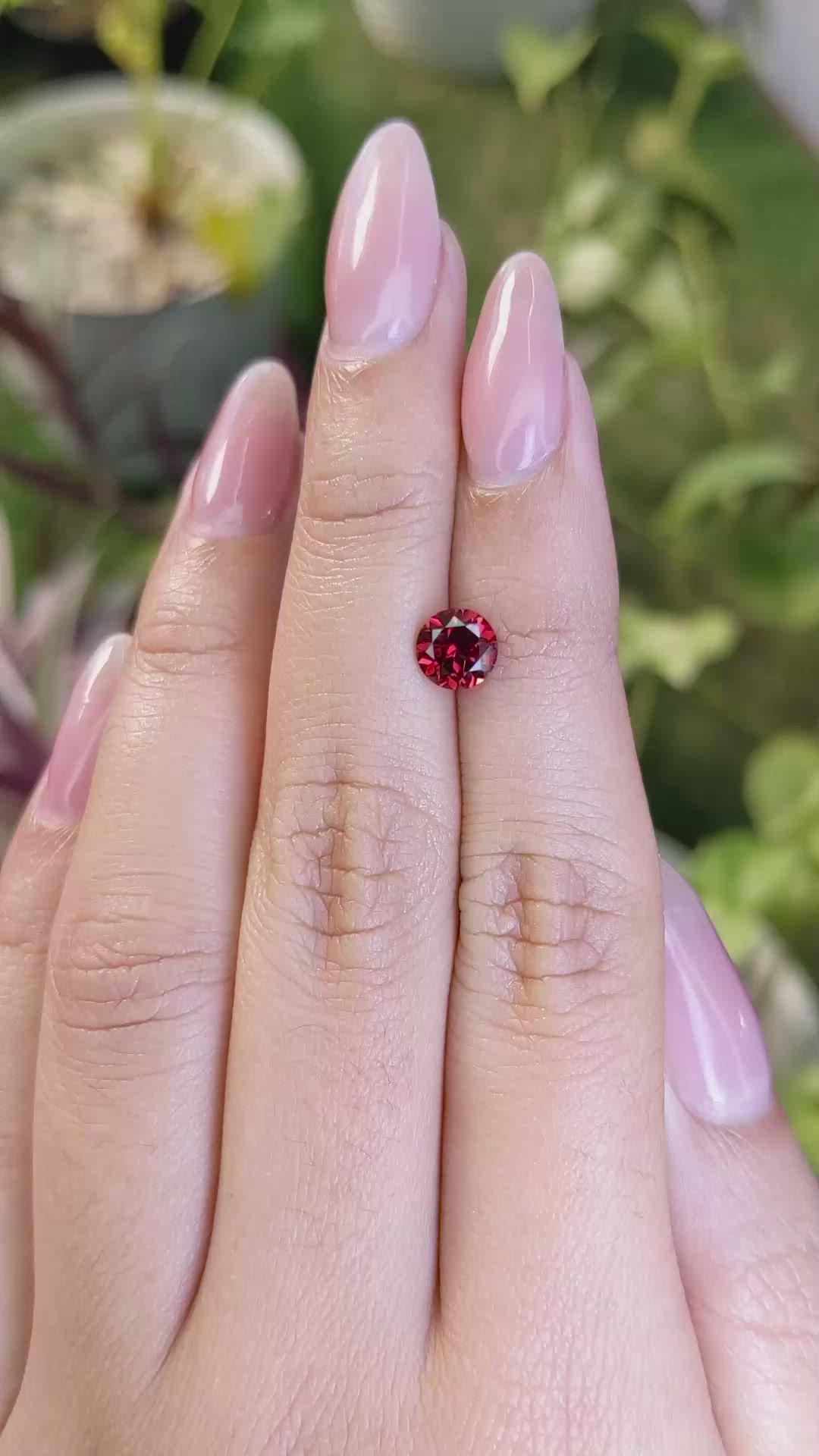 1.03 Ct. Garnet from Ceylon (Sri Lanka) Size Video