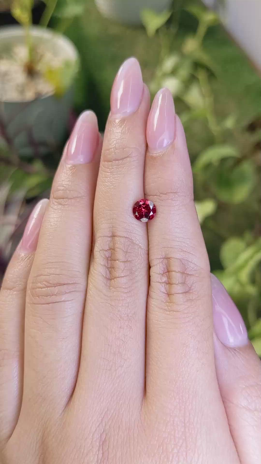 1.02 Ct. Garnet from Ceylon (Sri Lanka) Size Video