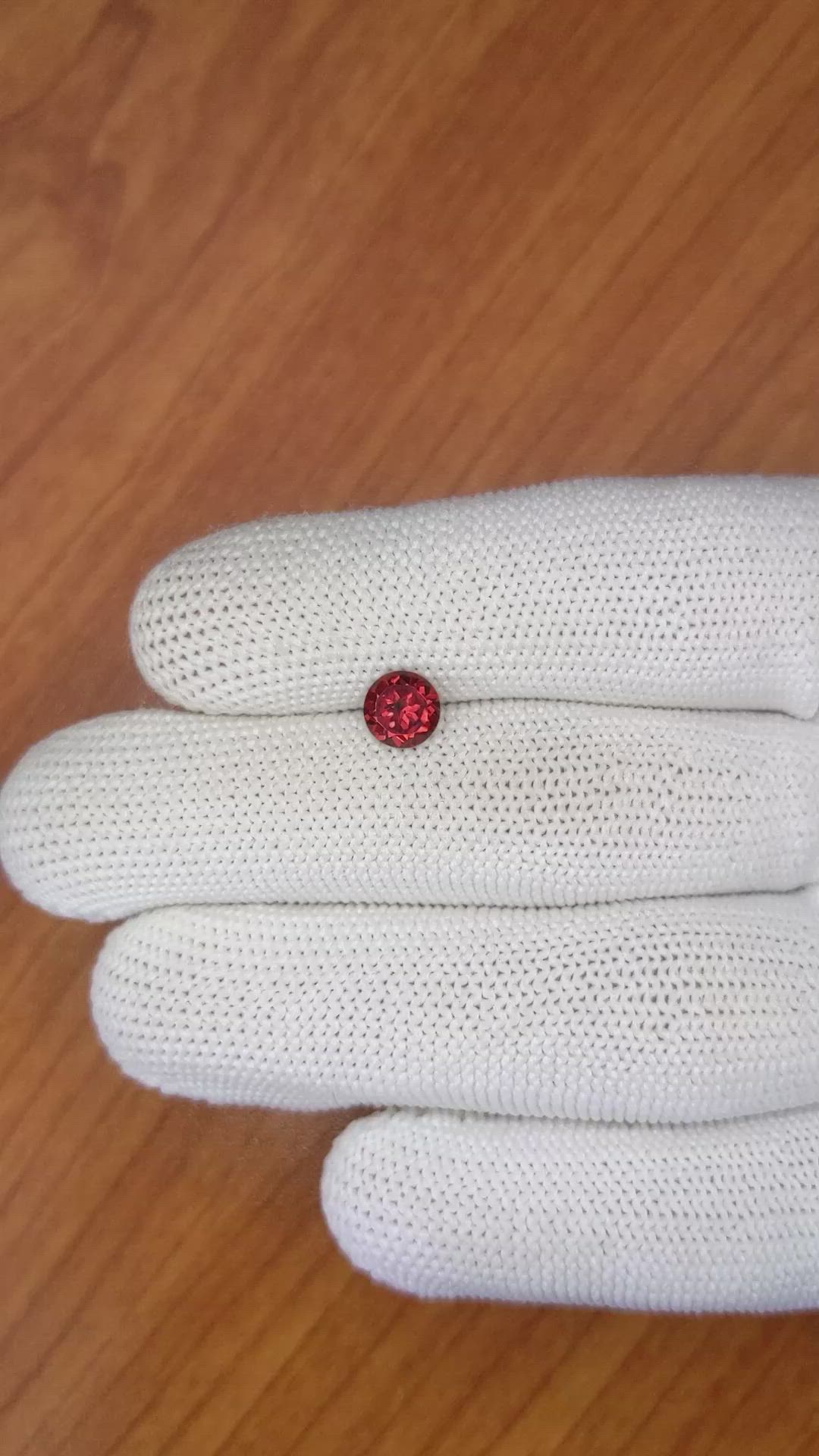 1.02 Ct. Garnet from Ceylon (Sri Lanka) Size Video